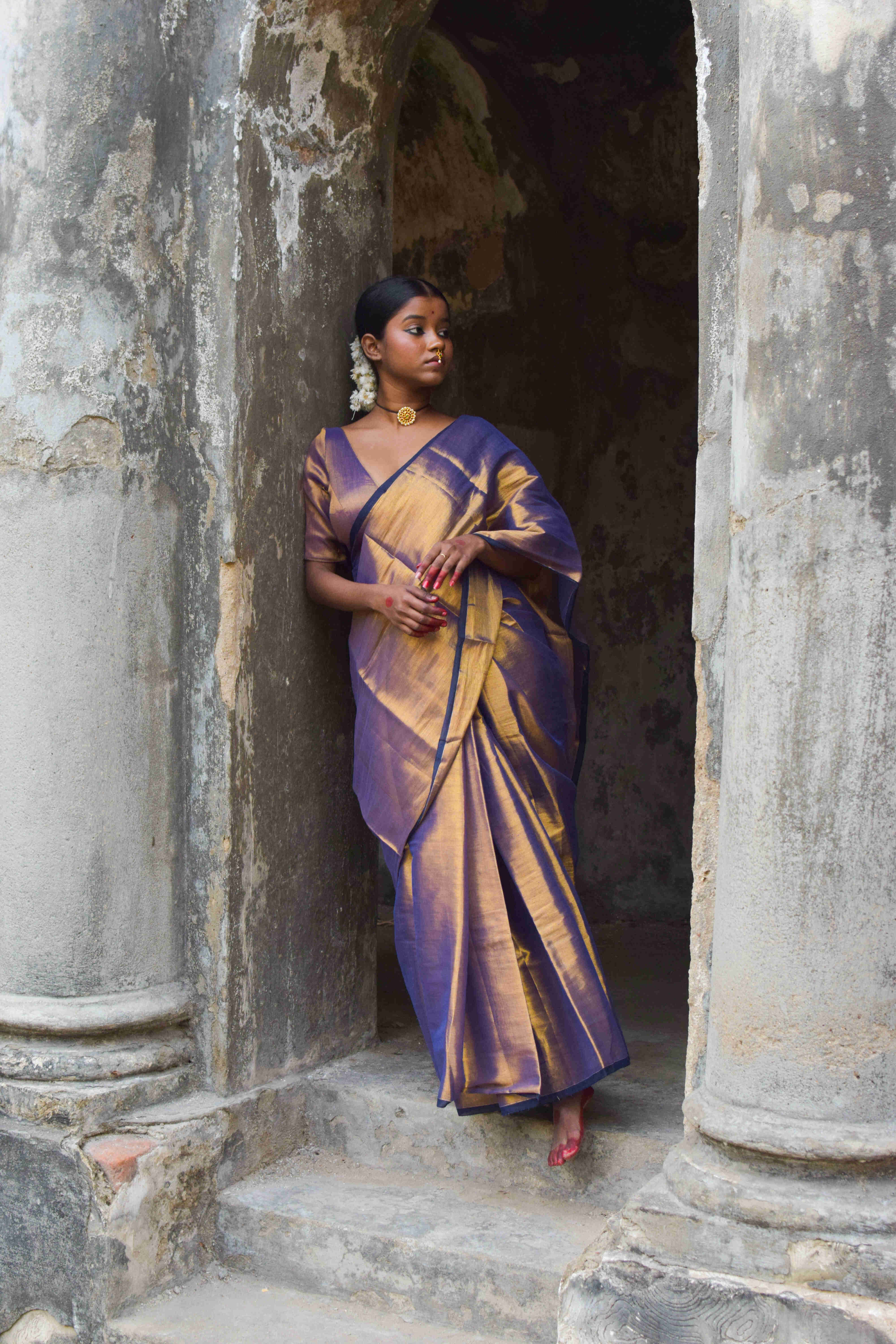 Alpadma Gold Purple Handloom Tissue Saree - Image 3
