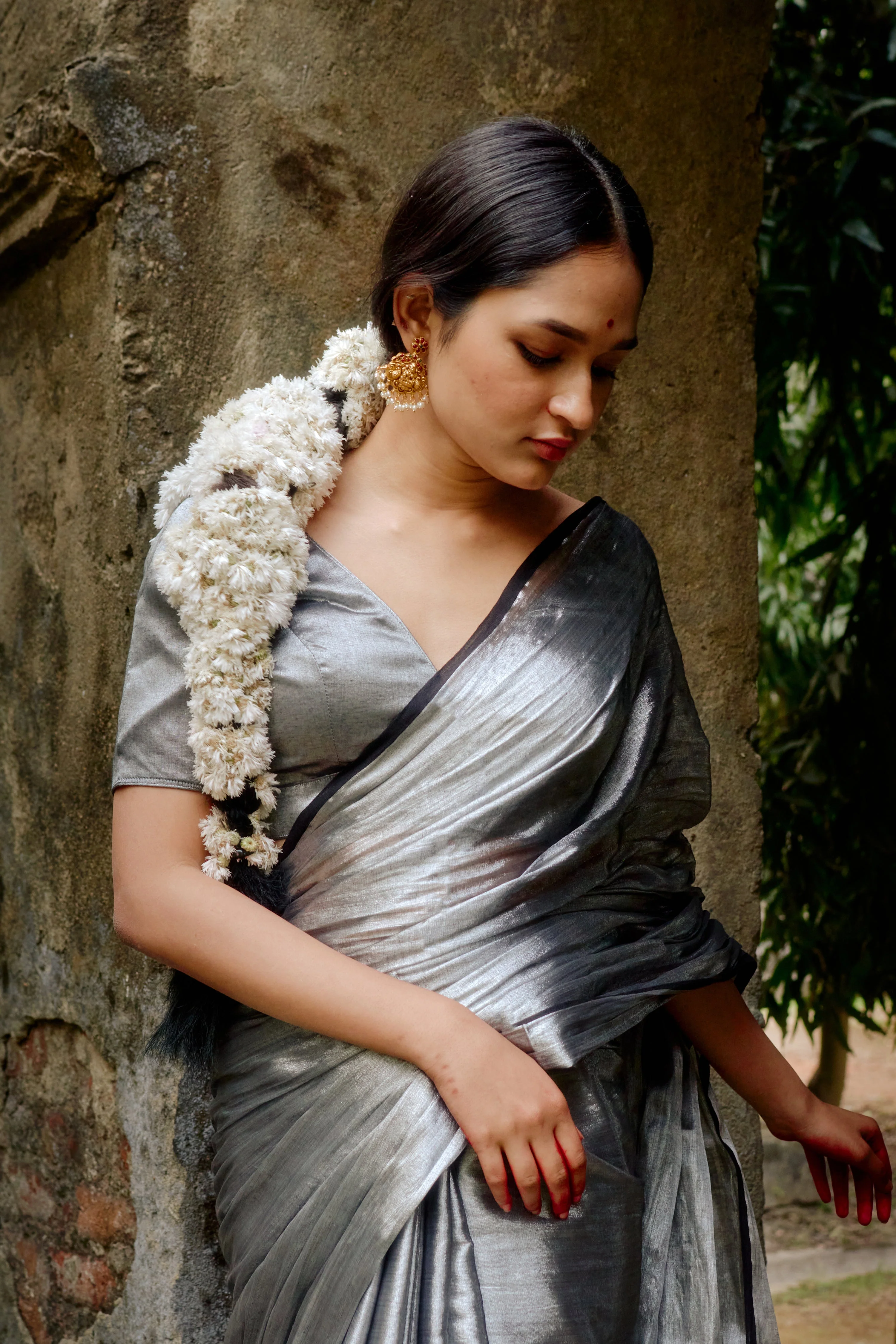 Ardhachandra Silver Tissue Saree - Image 3