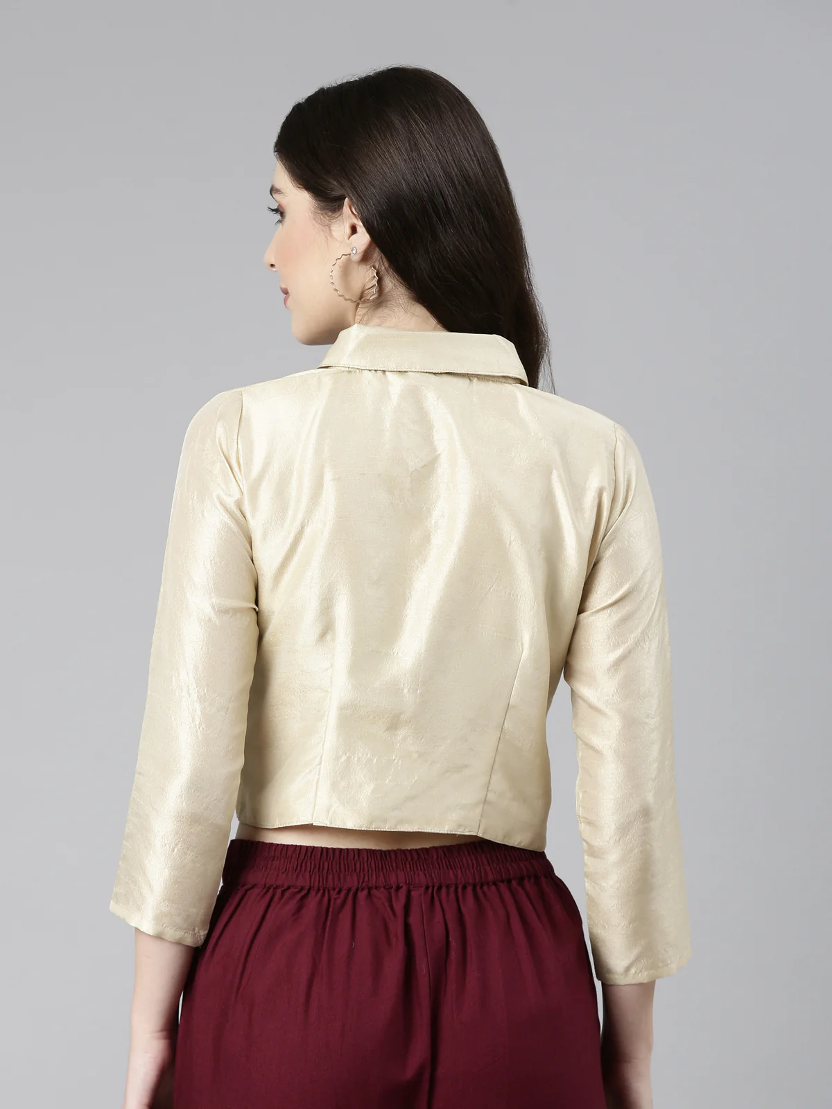 Beige Solid Three-Quarter Sleeves Mandarin Collar Dupion Silk Knot Blouse - Image 5