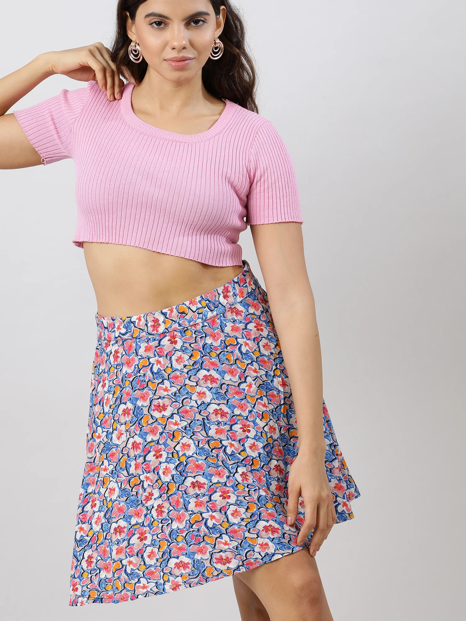 Women Blooms In Style Floral Skirt - Image 4