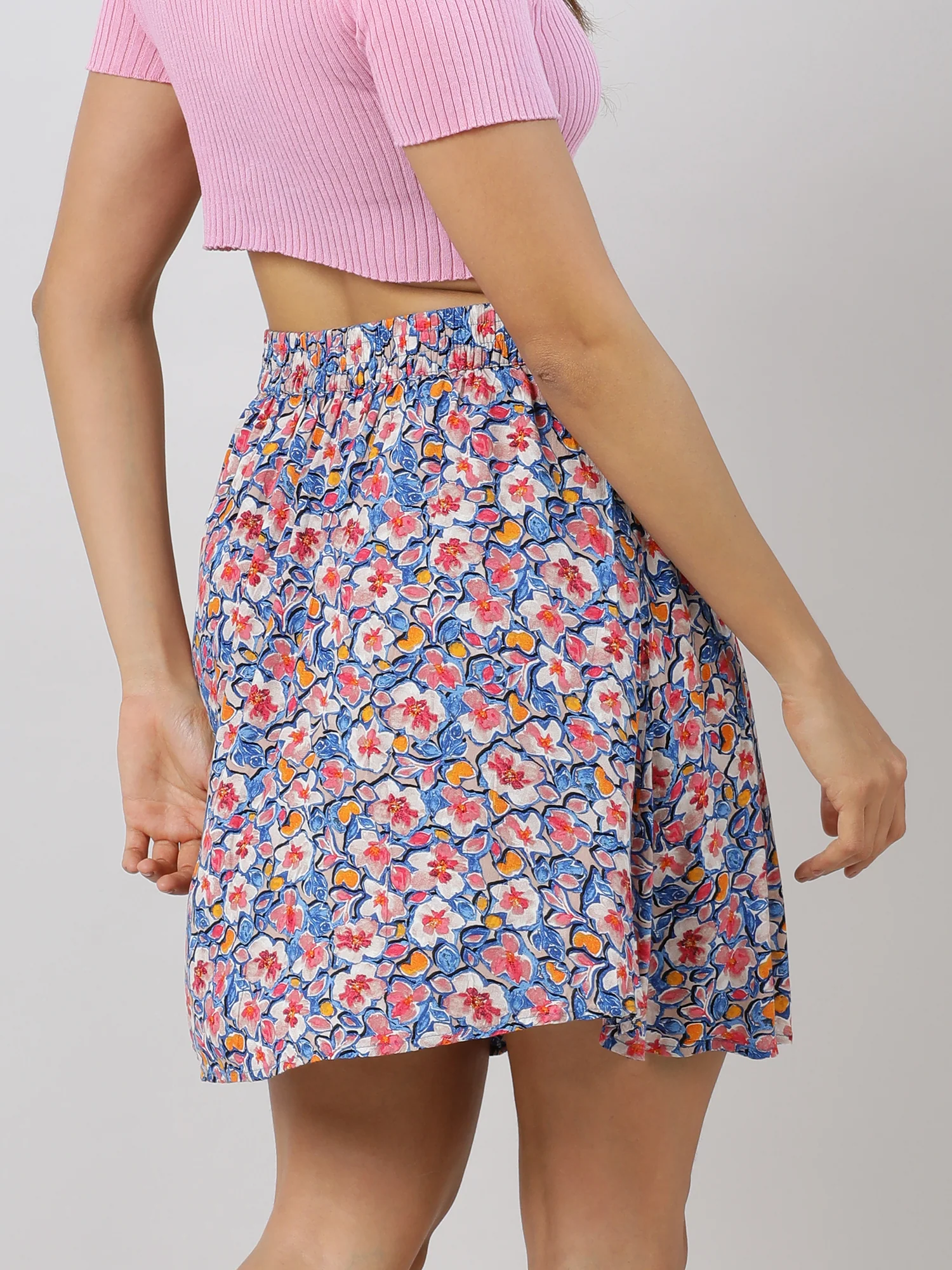 Women Blooms In Style Floral Skirt - Image 5