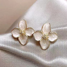 Blossom Breeze Earring
