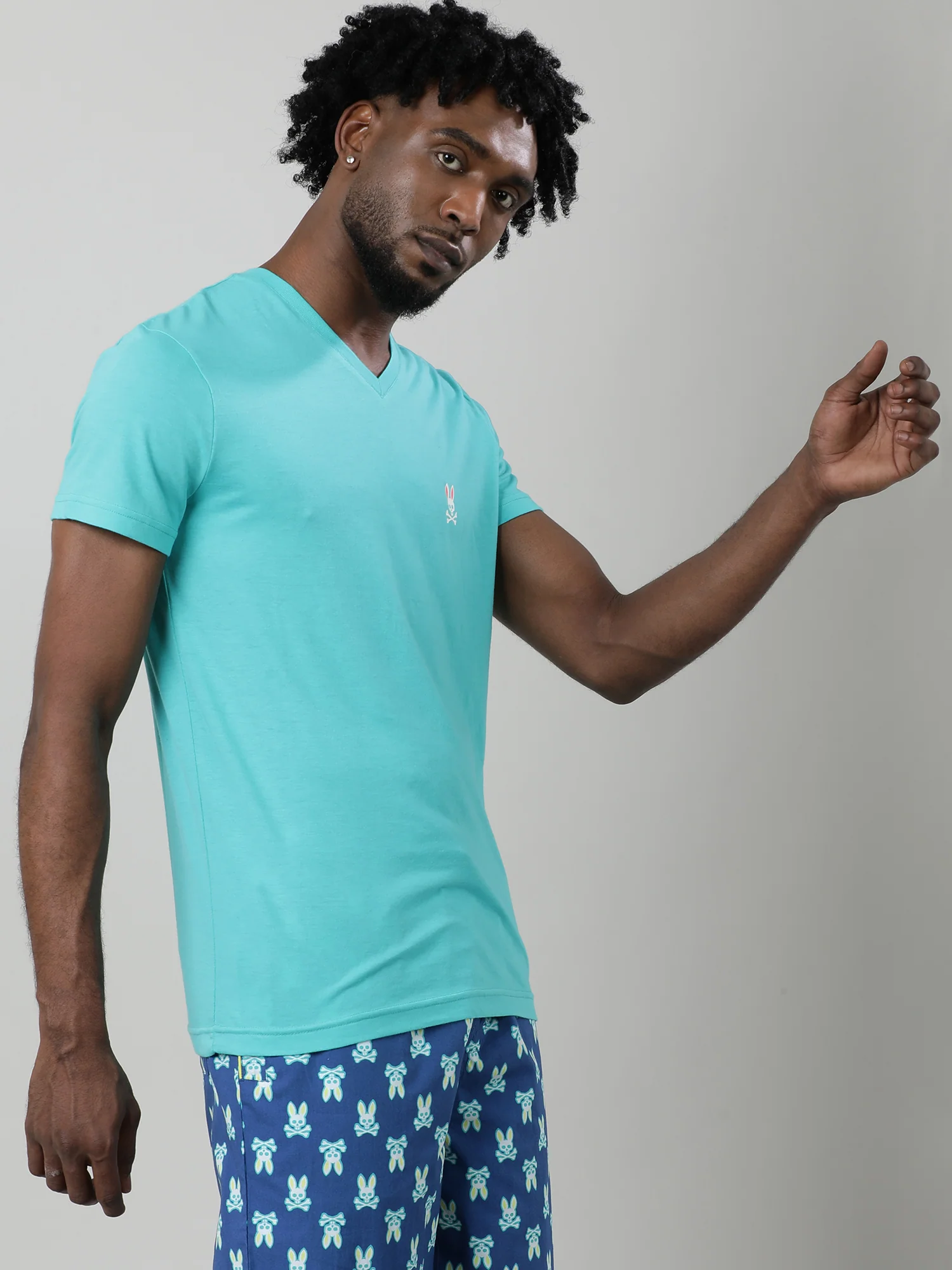 Men Quick-Dry V-Neck Relaxed Fit T-Shirt - Image 4