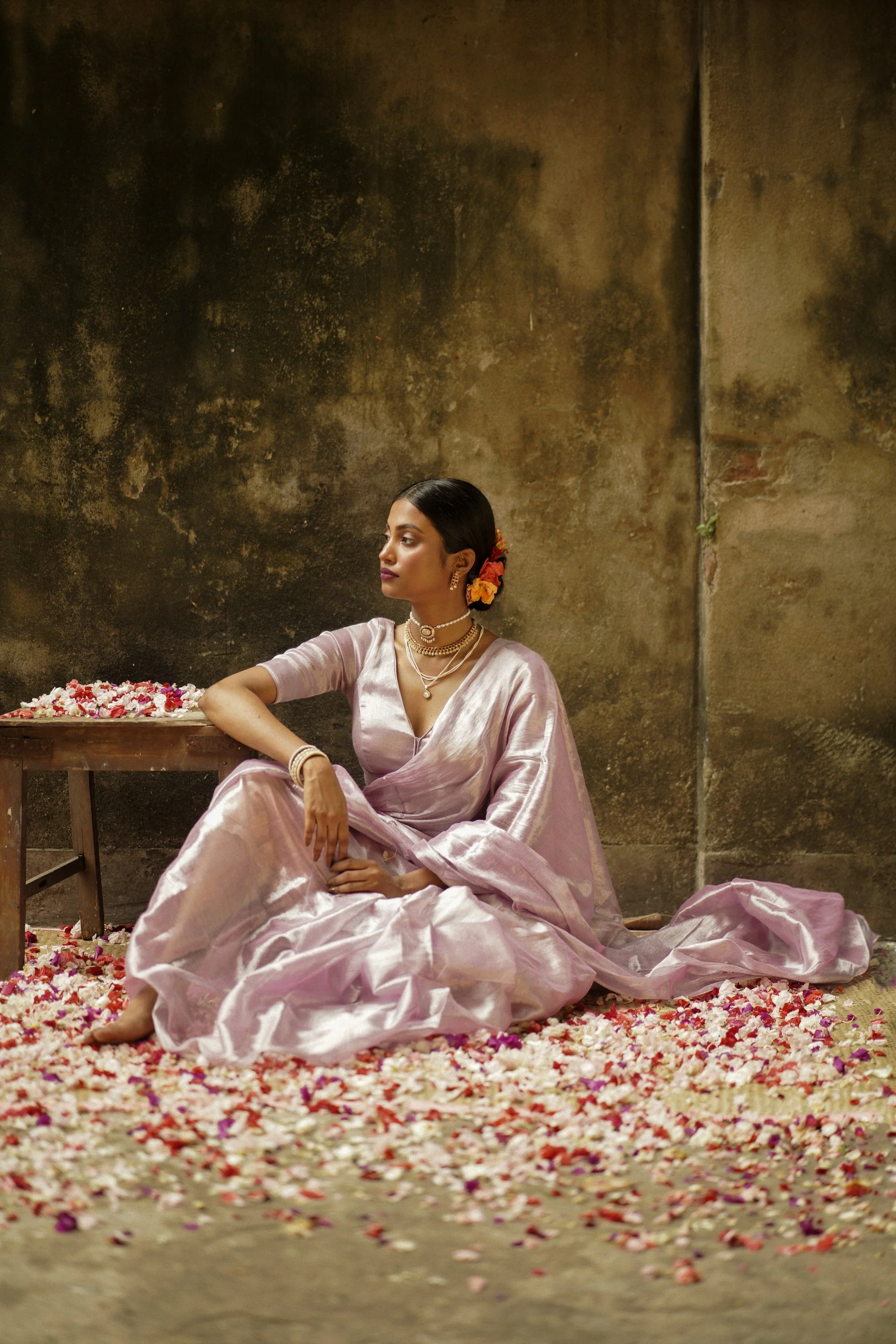 Blush Pink Handloom Tissue Saree - Image 3