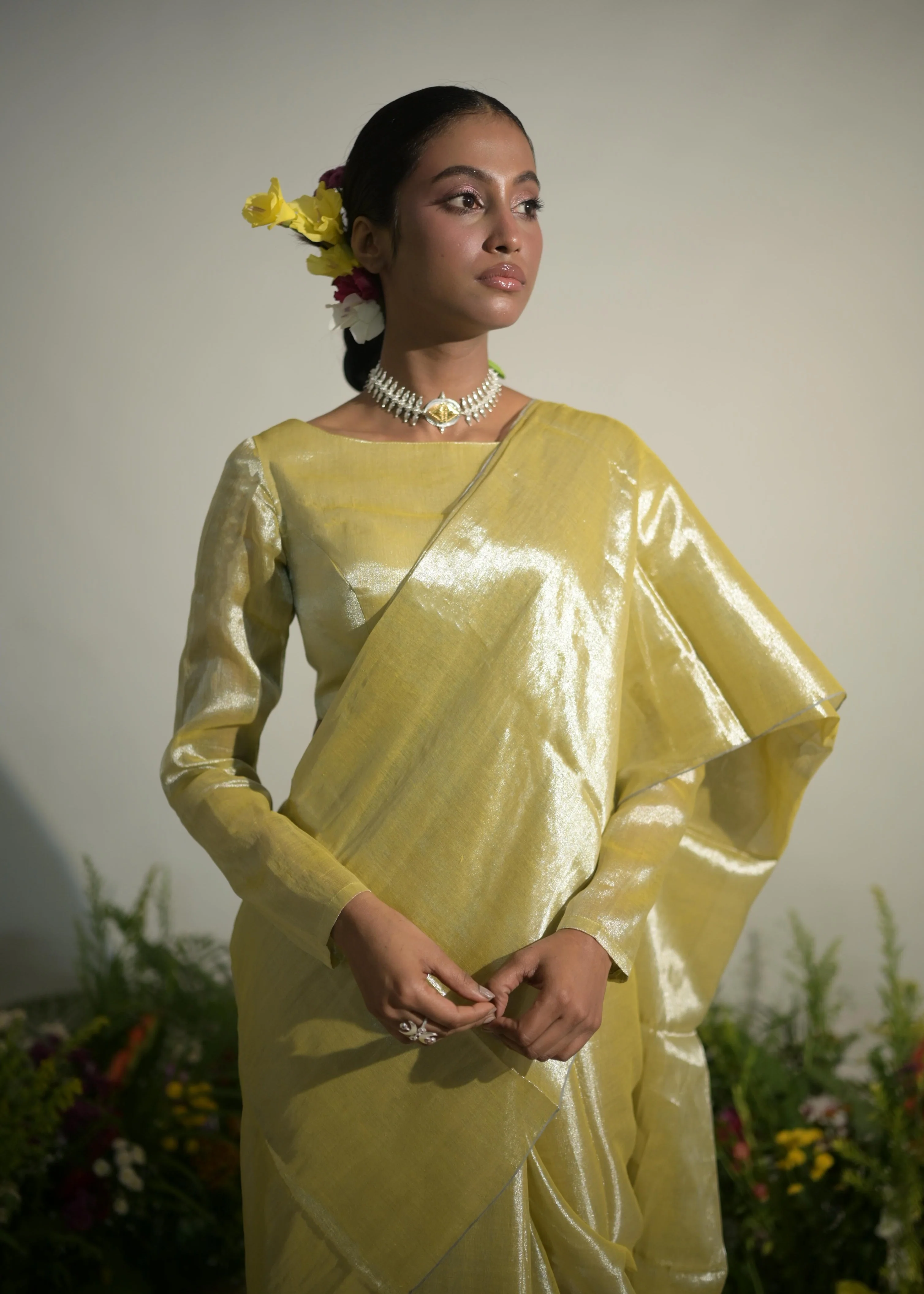 Buttercup Spice Neon Olive Tissue Saree - Image 4