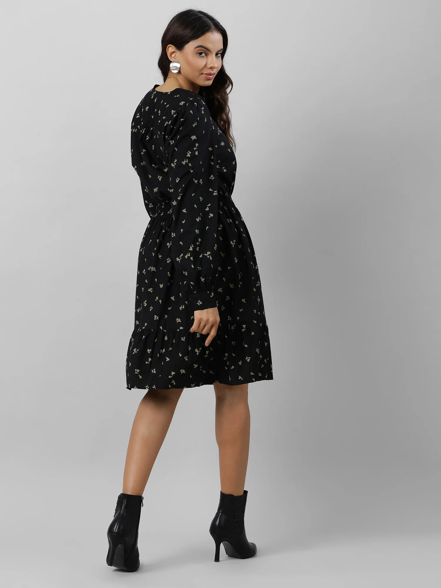 Casual Black Floral Print Dress - Image 3