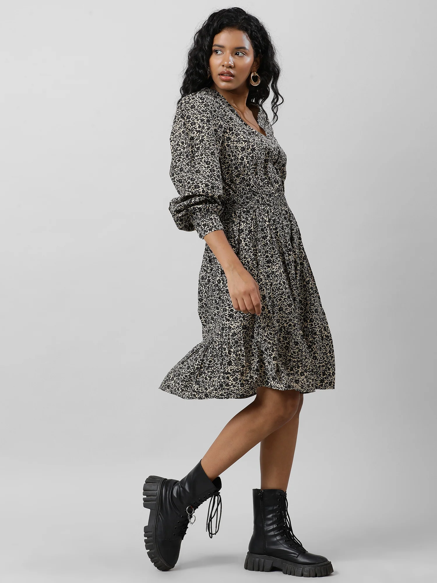 Women Casual Brown Printed Dress - Image 5