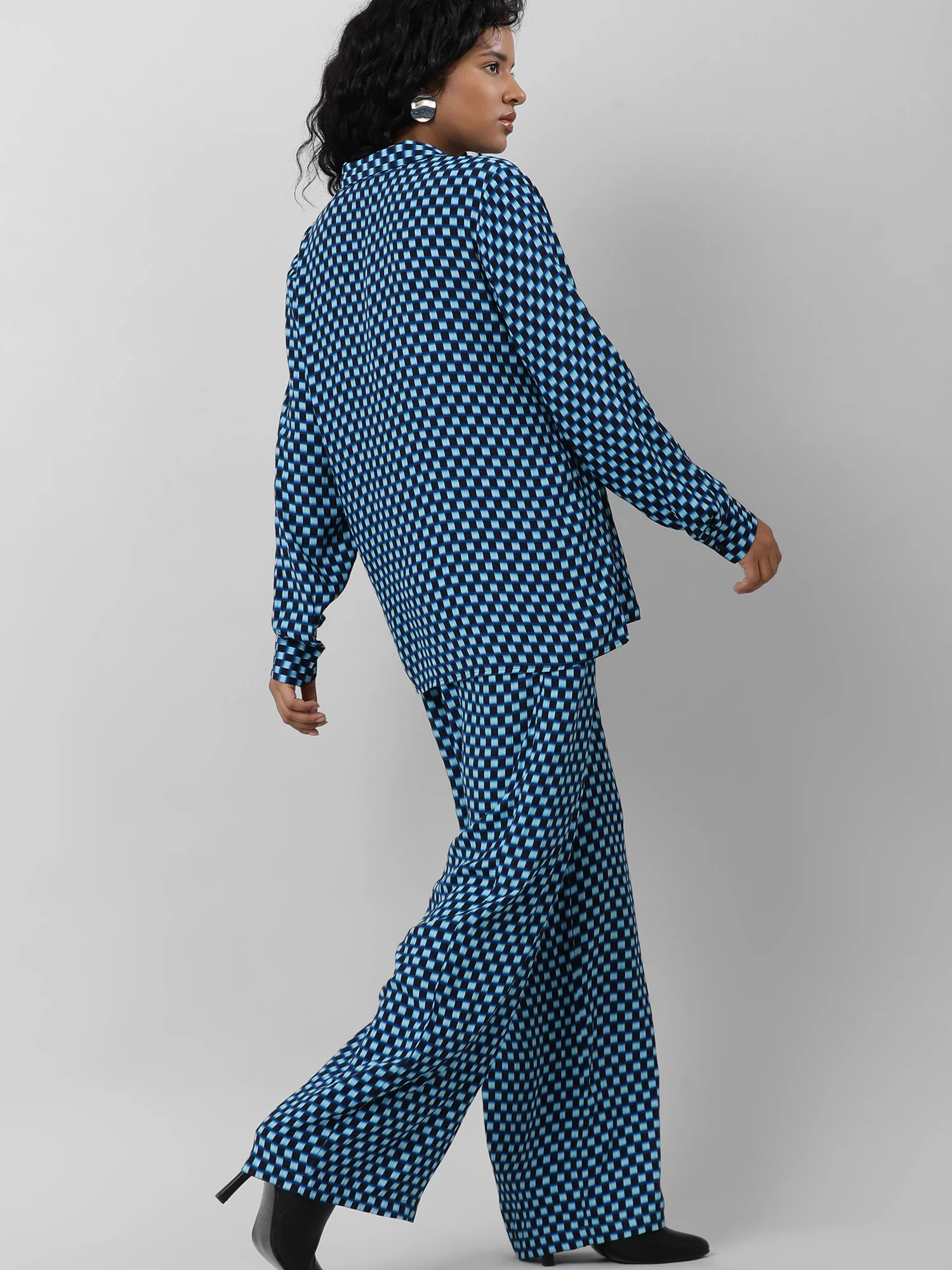 Women Casual Printed Blue Shirt - Image 6