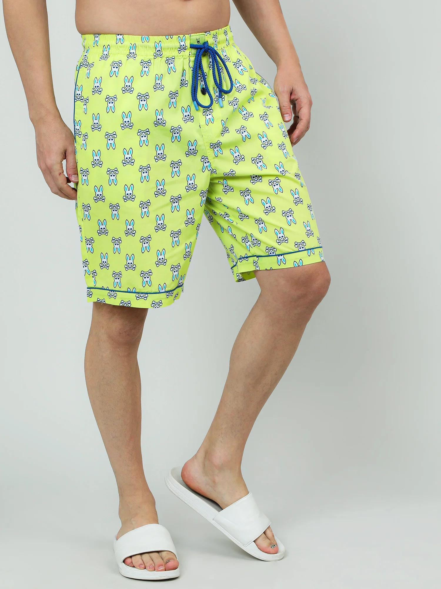 Men Green Oversized Cotton Knee-Length Shorts - Image 4