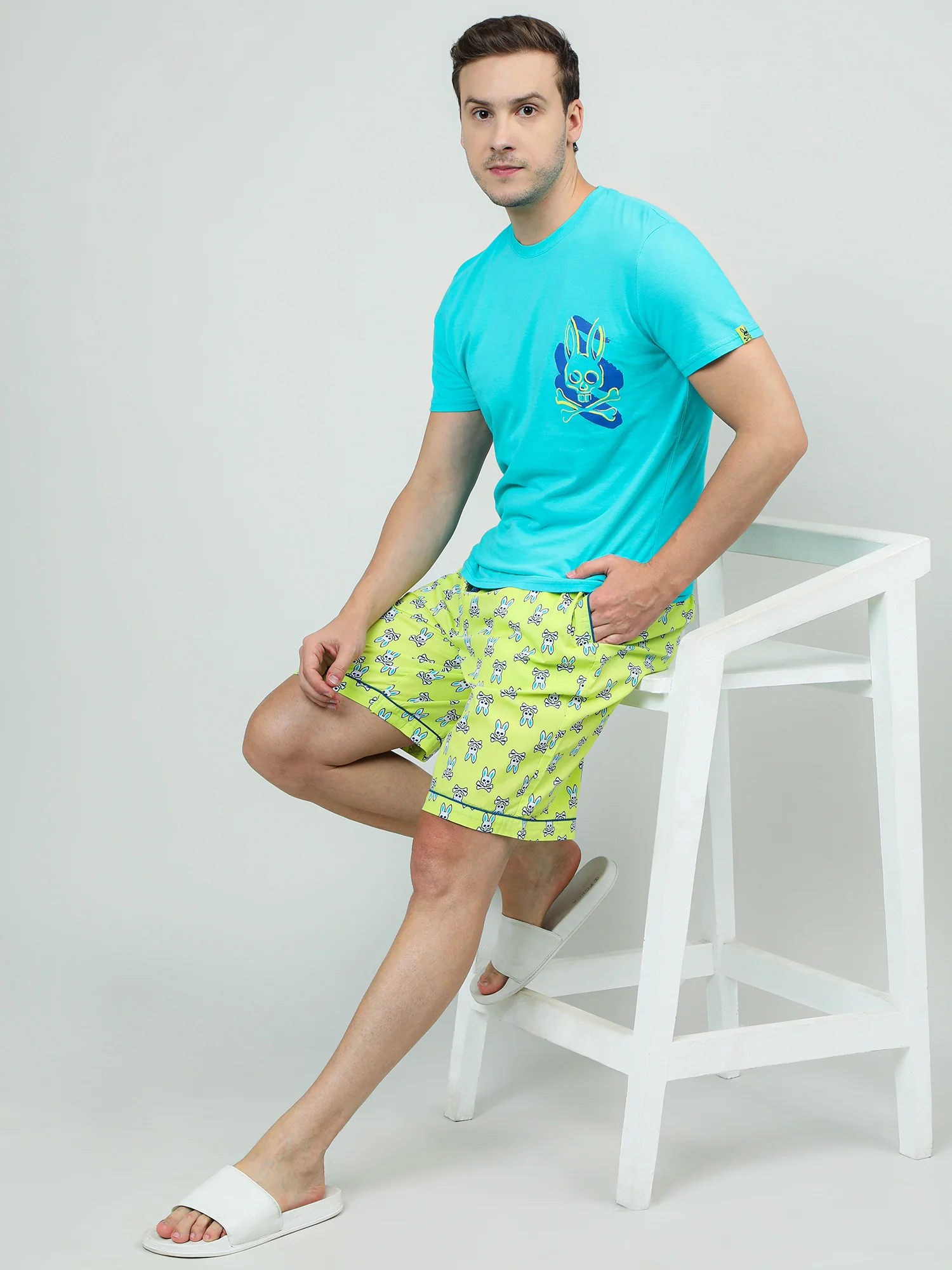 Men Green Oversized Cotton Knee-Length Shorts - Image 7