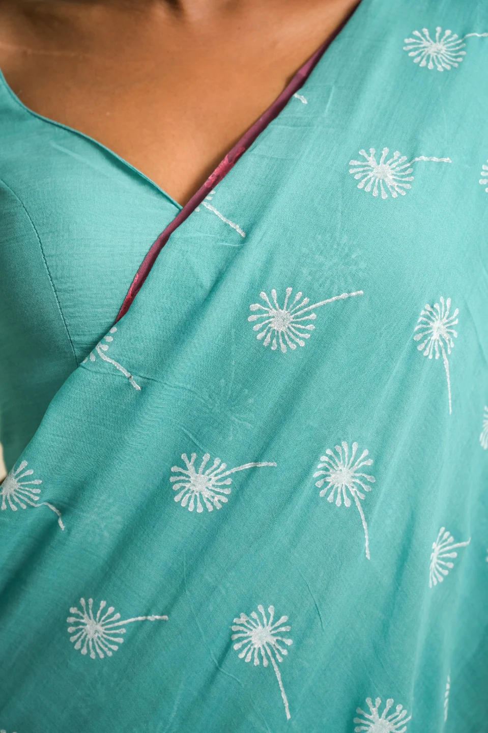 Dandelions Turquoise Blue Handloom Mul Cotton Saree with Handblock-Printed Dandelion Motifs - Image 5