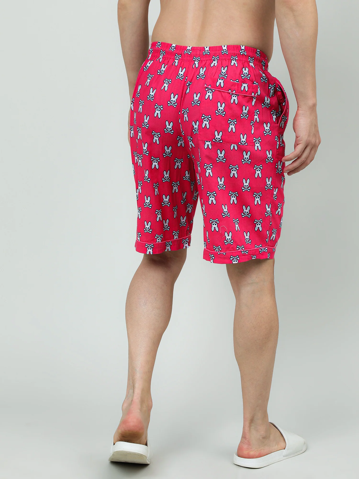 Men Pink Oversized Cotton Knee-Length Shorts - Image 5