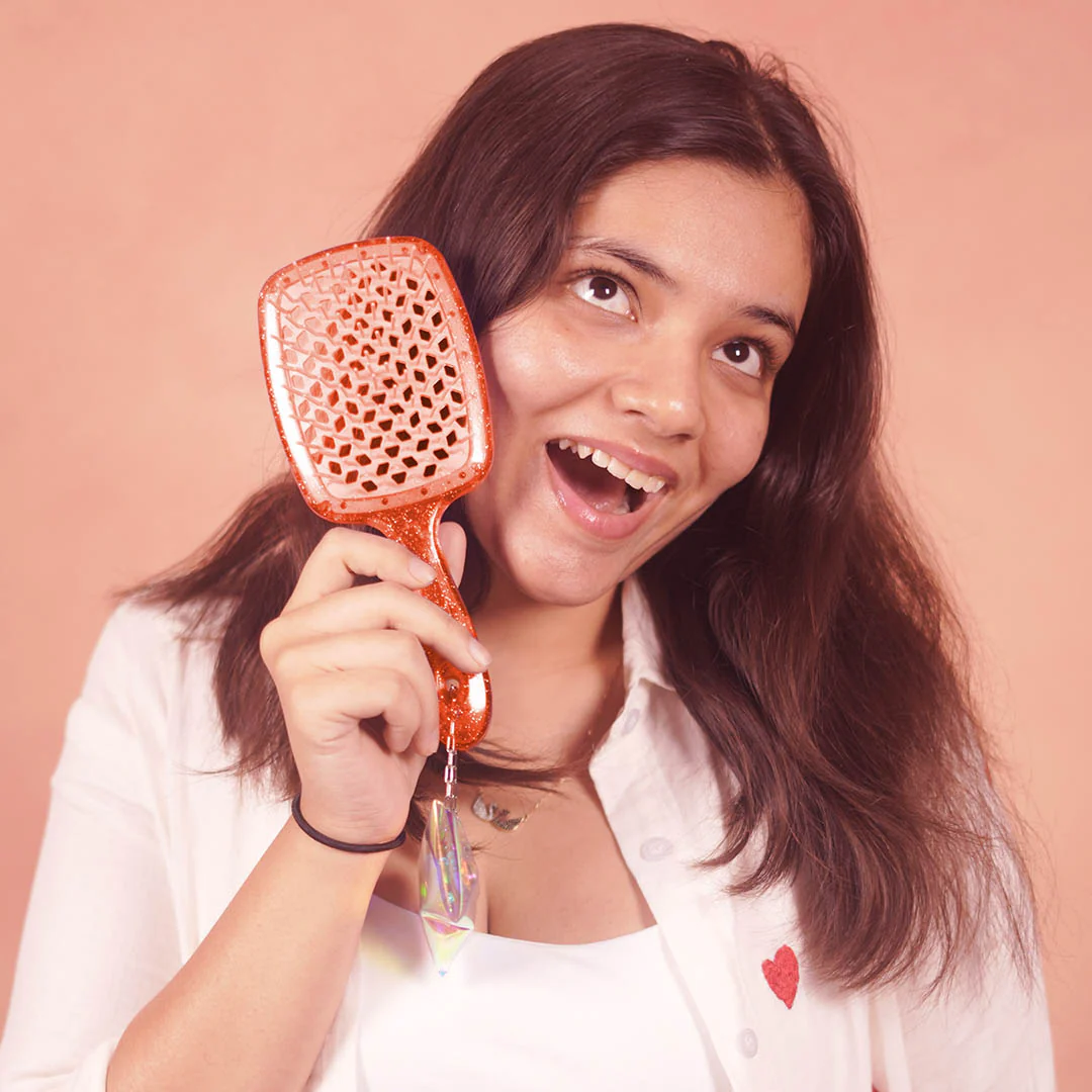 Coral Drama Detangle Hair Brush with Free Pouch - Image 3