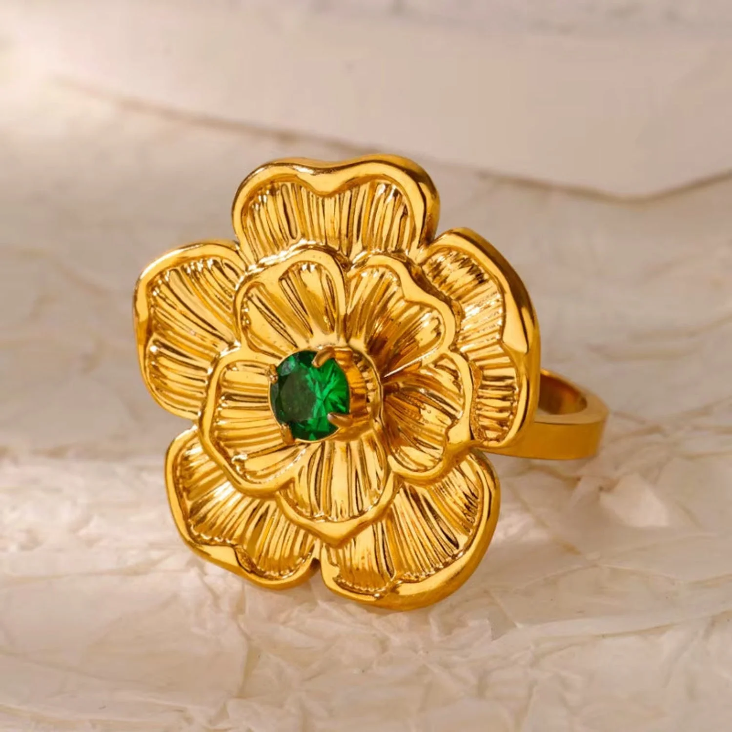 Emerald Center Gold Camellia Ring - Image 2