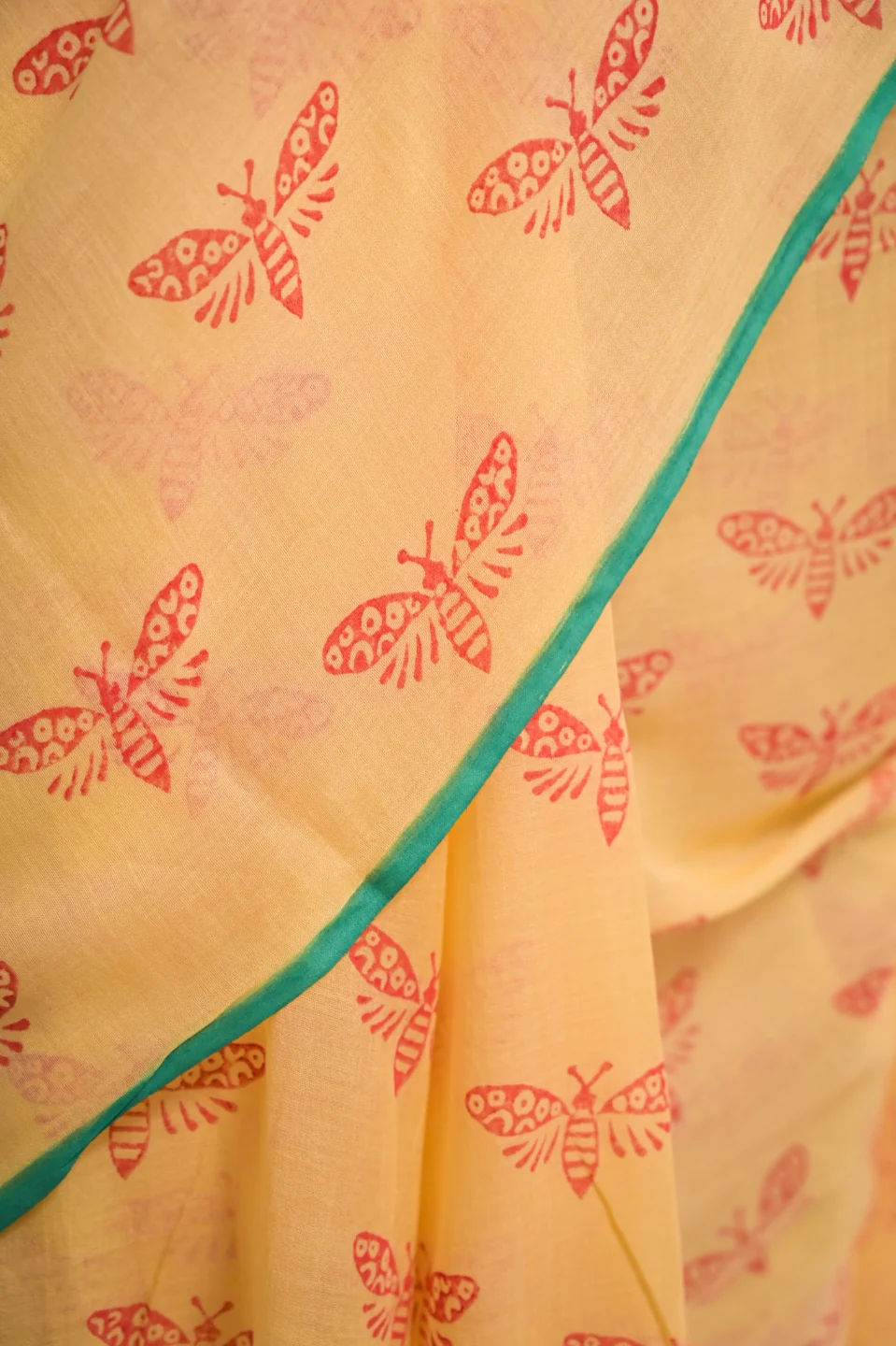 Flutterfly Soft Yellow Handloom Mul Cotton Saree with Handblock-Printed Butterfly Motifs - Image 5