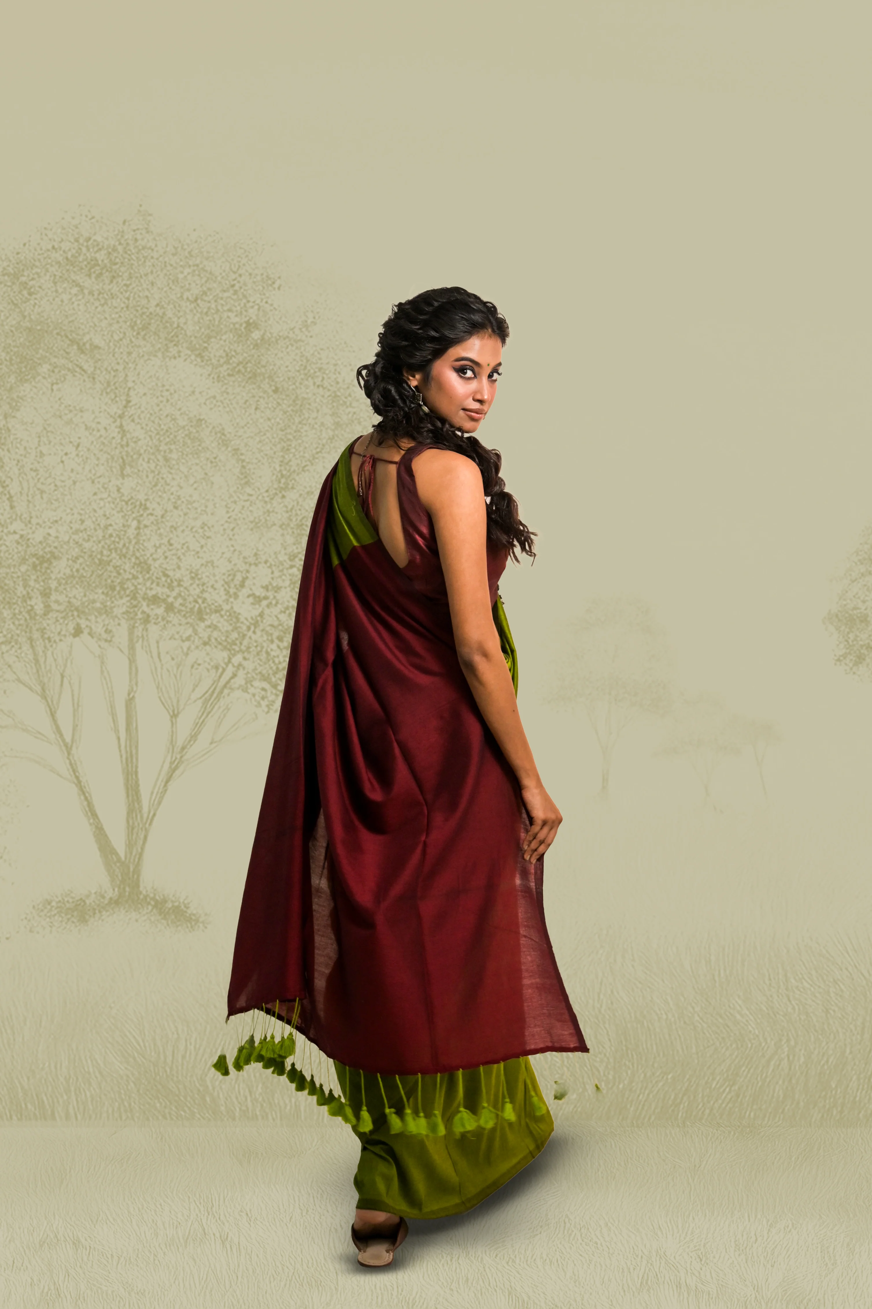 Geet Suhani Olive Green Handloom Cotton Acrylic Saree - Image 3