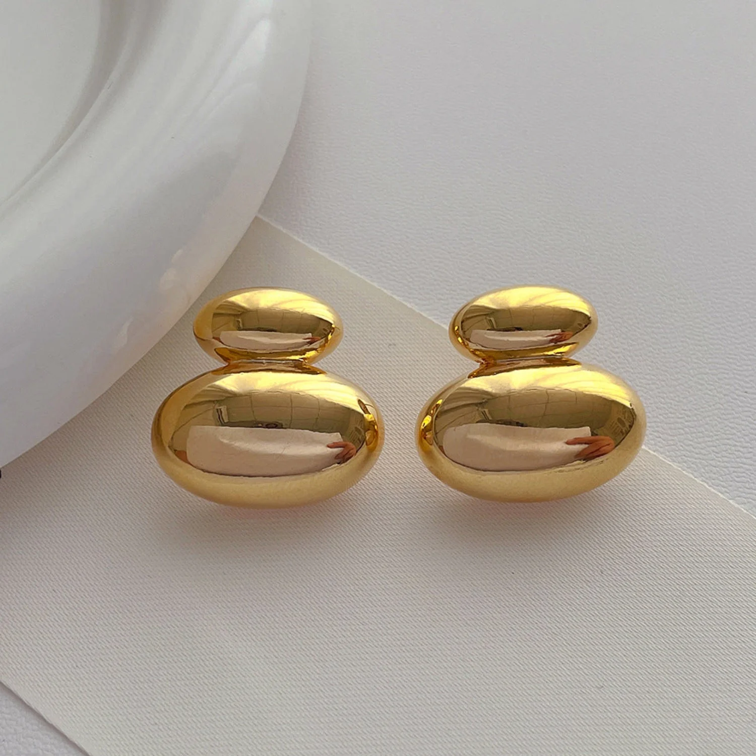 Gold Pin Earring