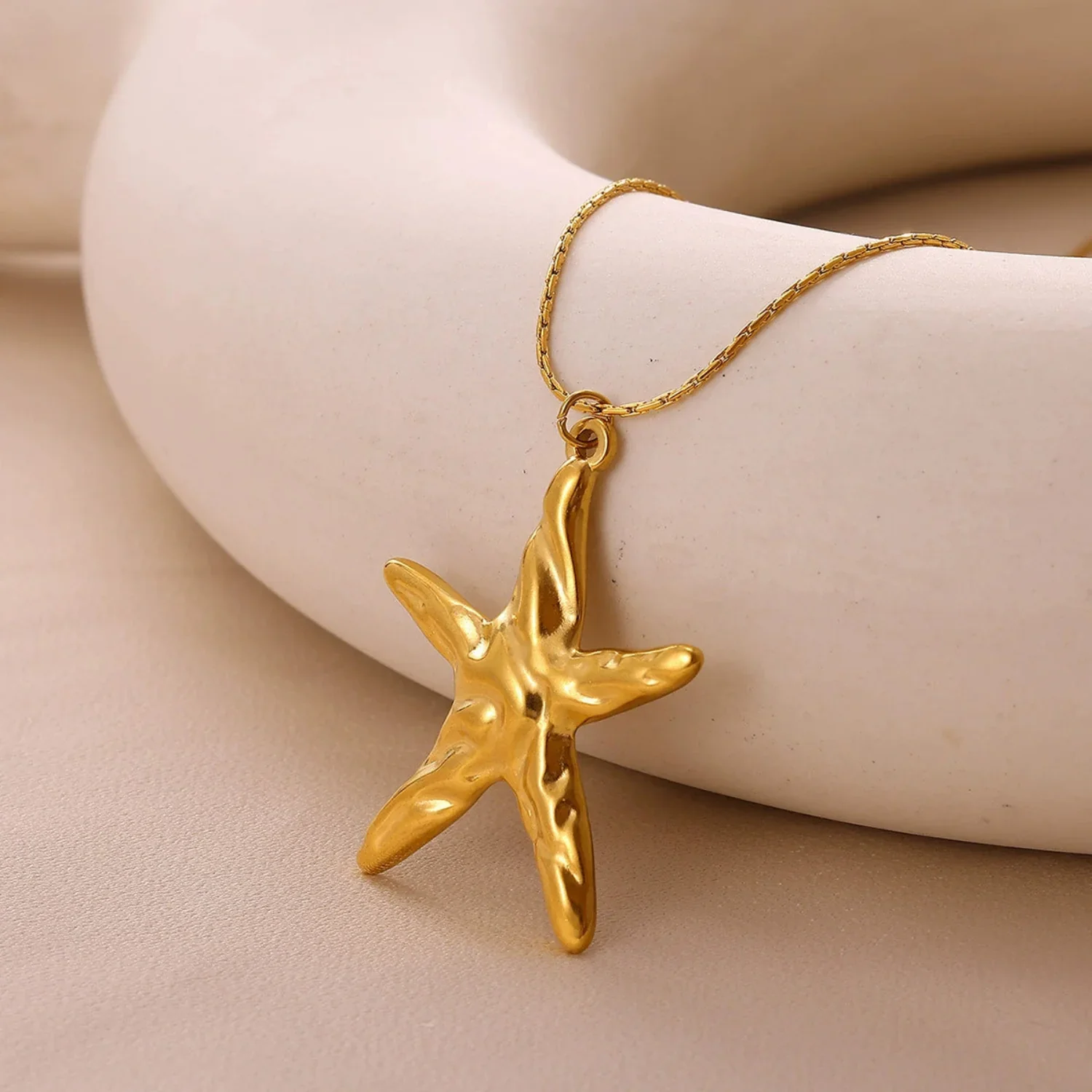 Gold Starfish Link Necklace - Image 3