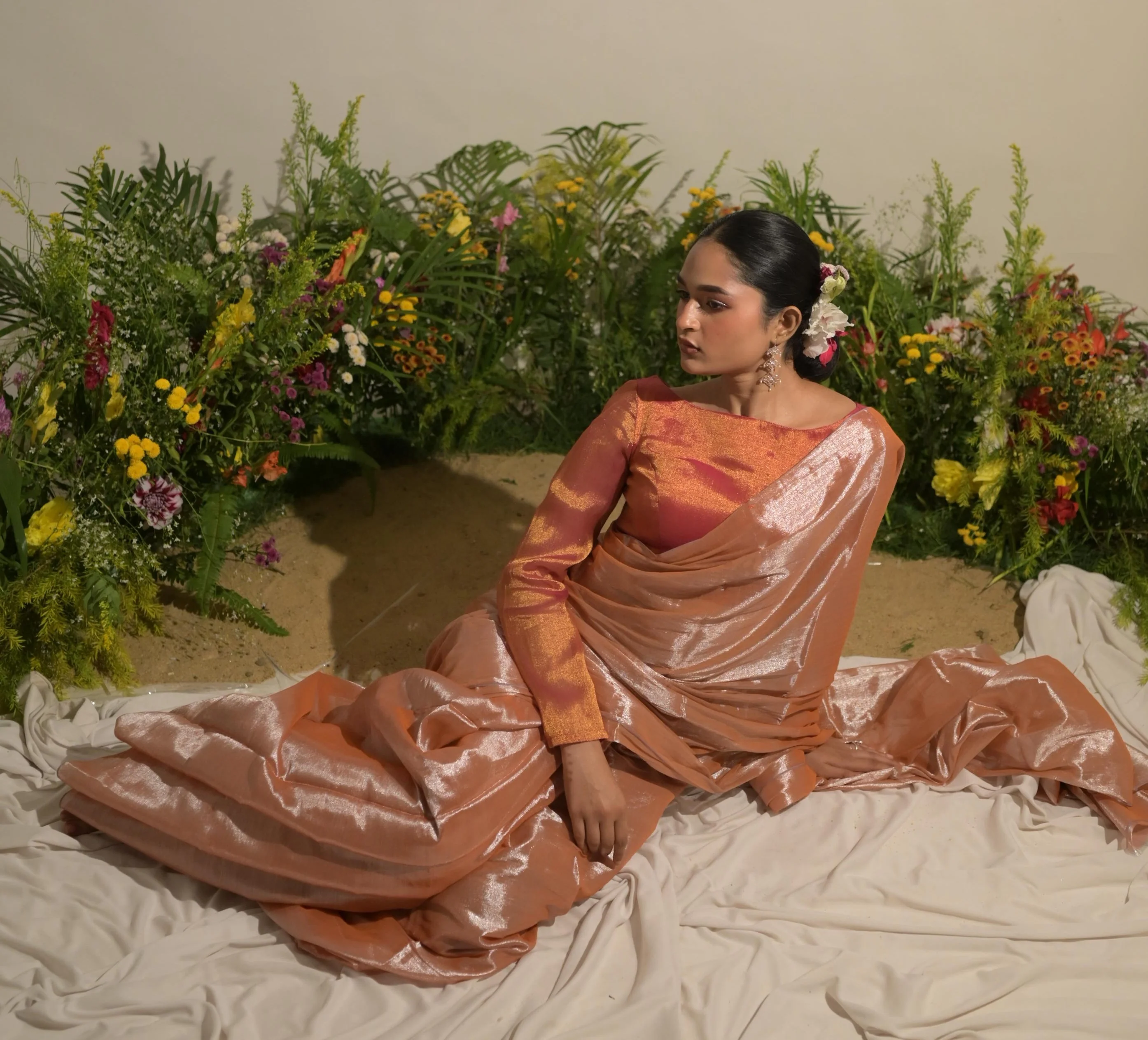 Gulmohar Mirage Neon Orange Tissue Saree - Image 4