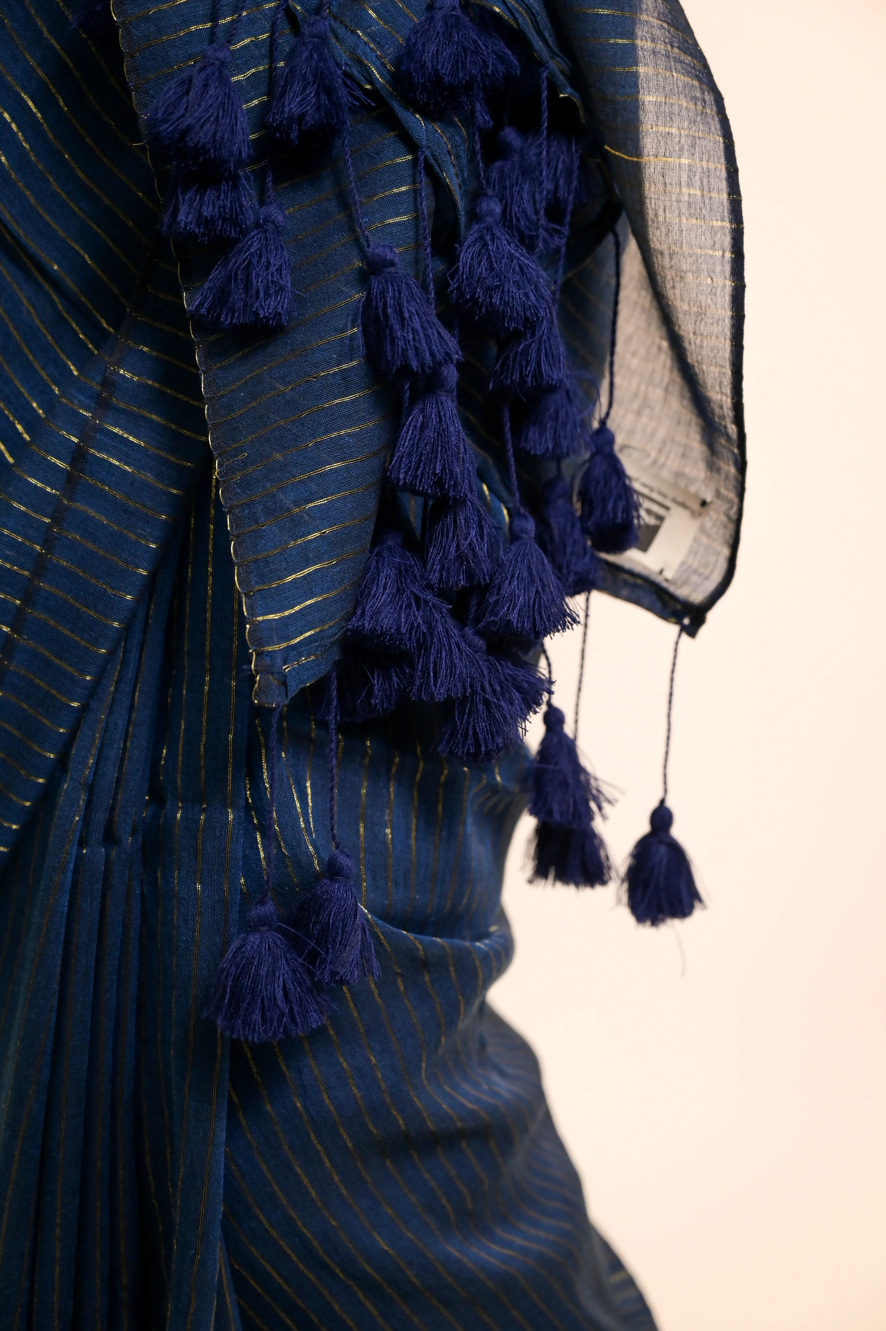 Jal Tarang Navy Blue Handloom Mul Cotton Saree with Zari Stripes - Image 5