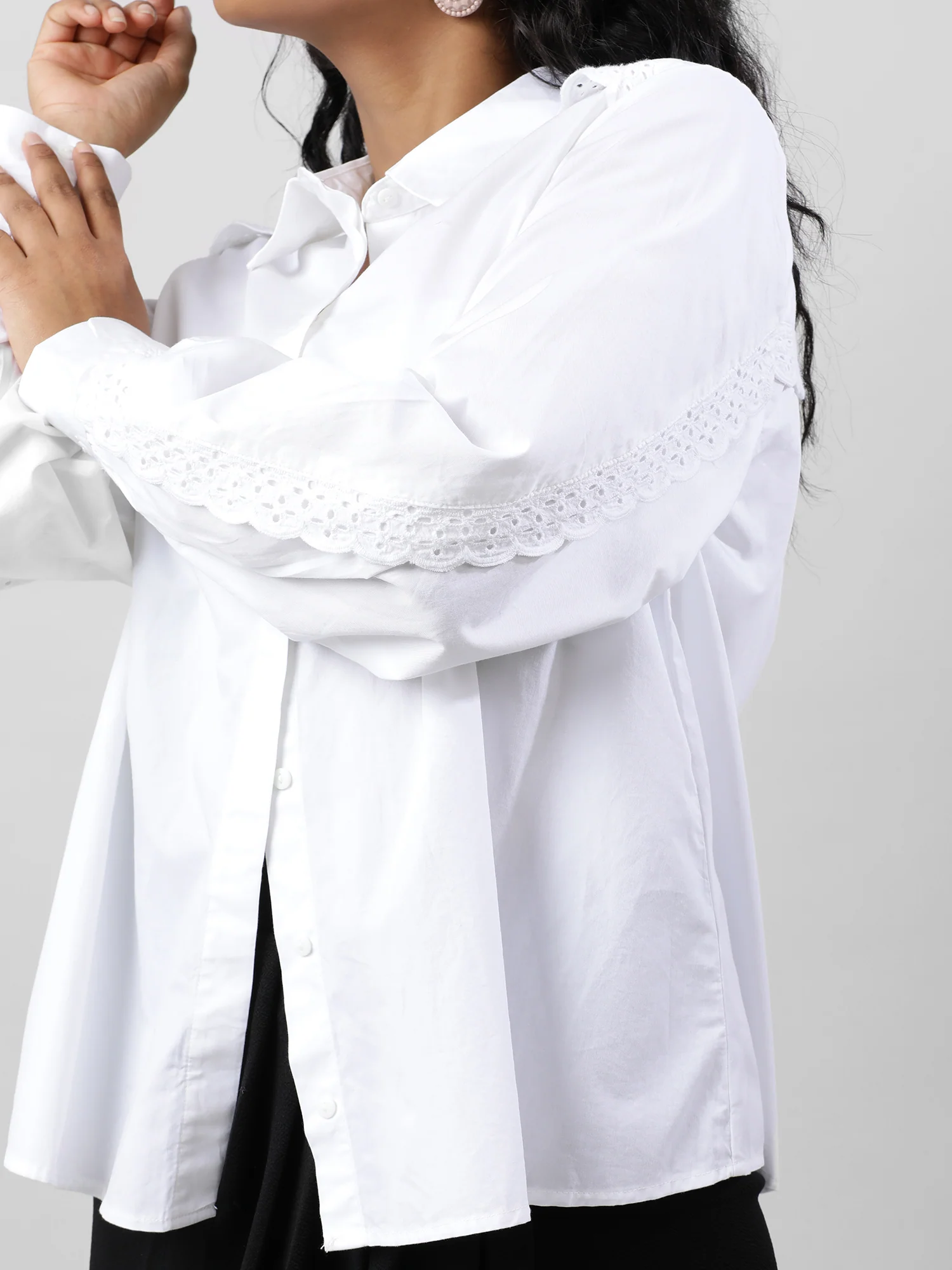 Laced Up Sleeves White Relaxed Fit Shirt - Image 7