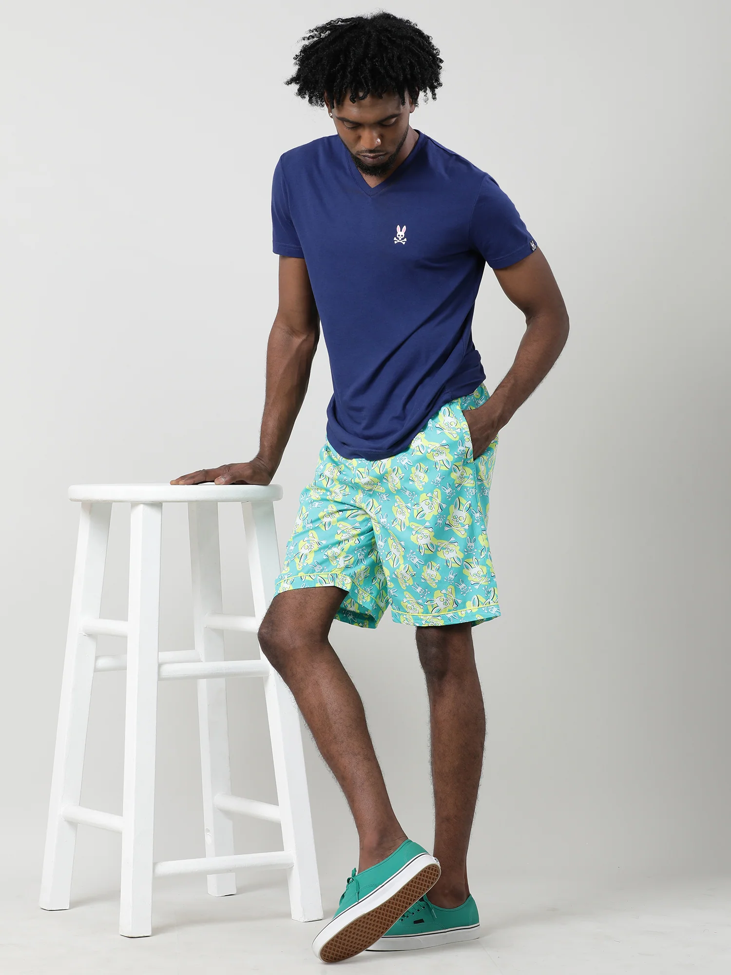 Men Oversized Printed Cotton Travel Lounge Shorts - Image 7