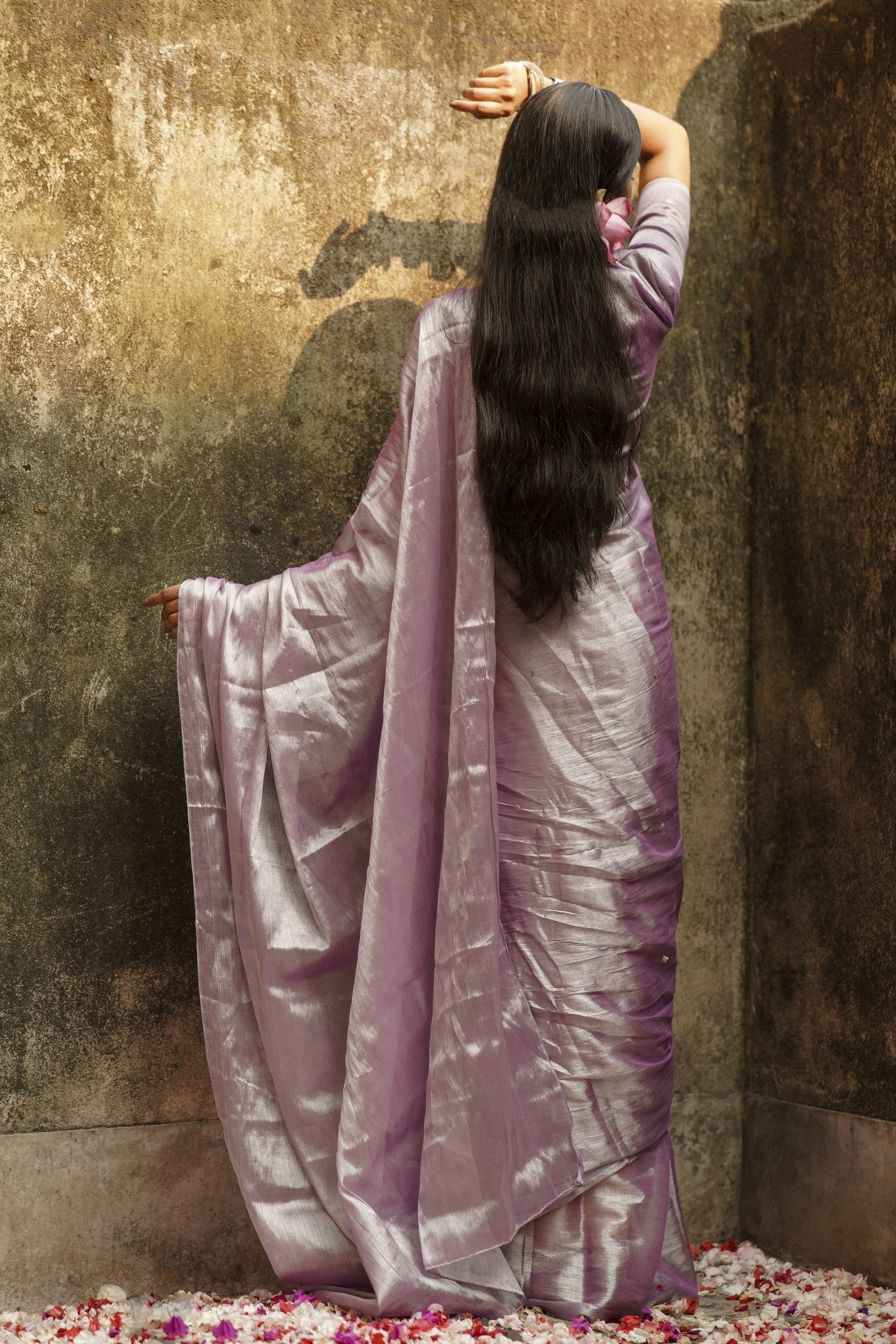 Lilac Lily Pastel Purple Handloom Tissue Saree - Image 2