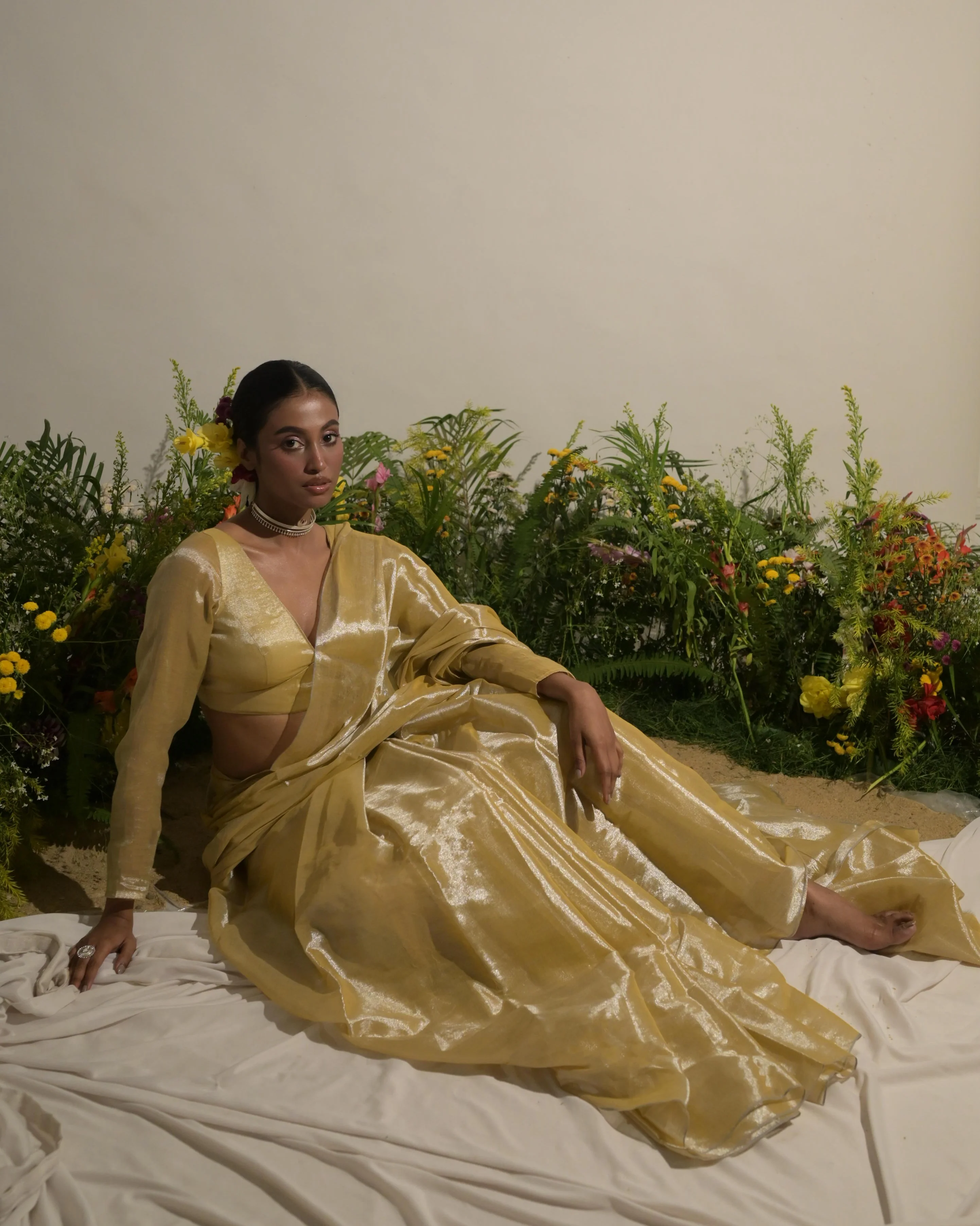 Mari-gold Rush Neon Yellow Tissue Saree - Image 4