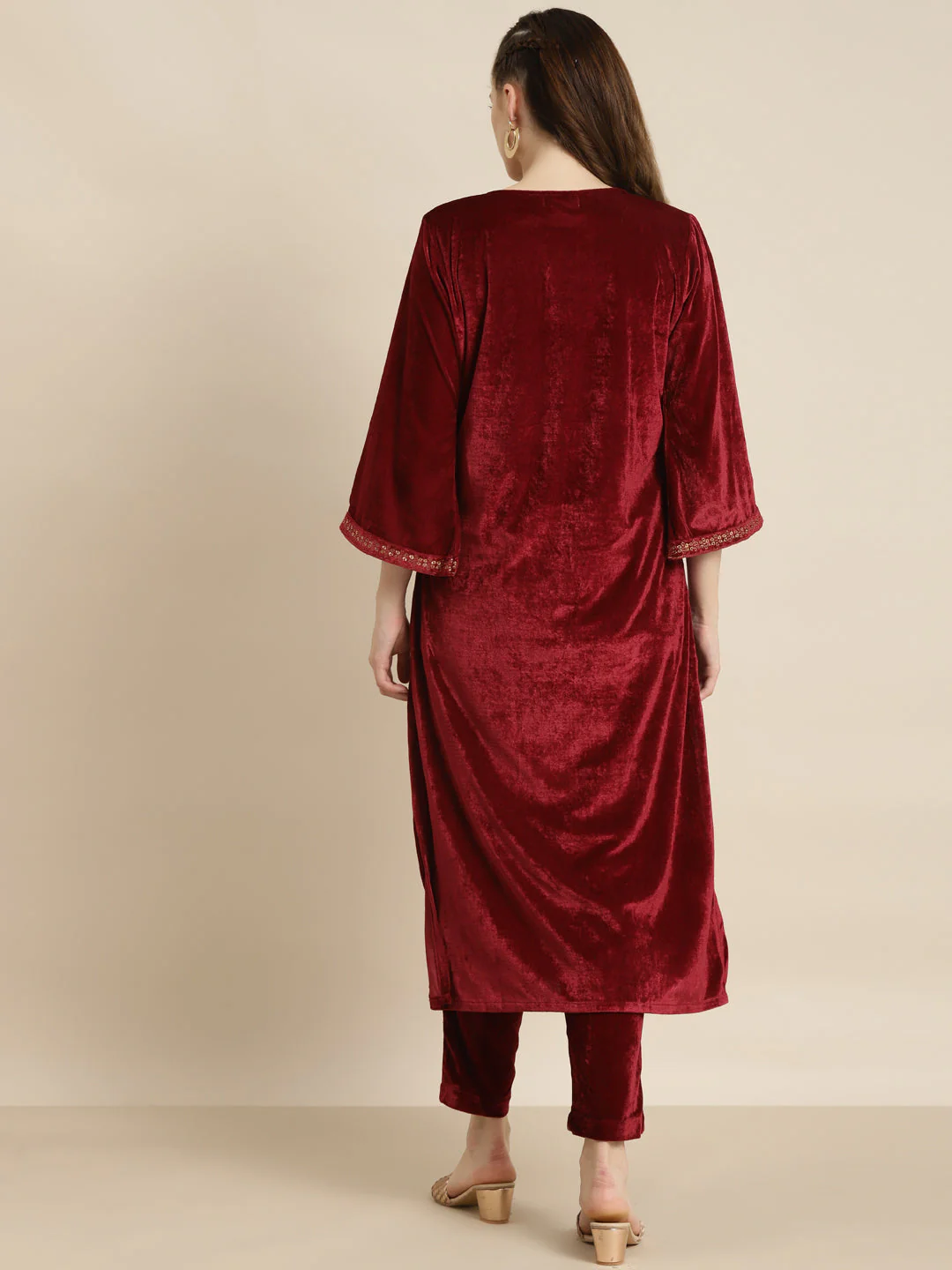 Maroon Velvet Bodice Zari Embroidered Kurta - Image 4