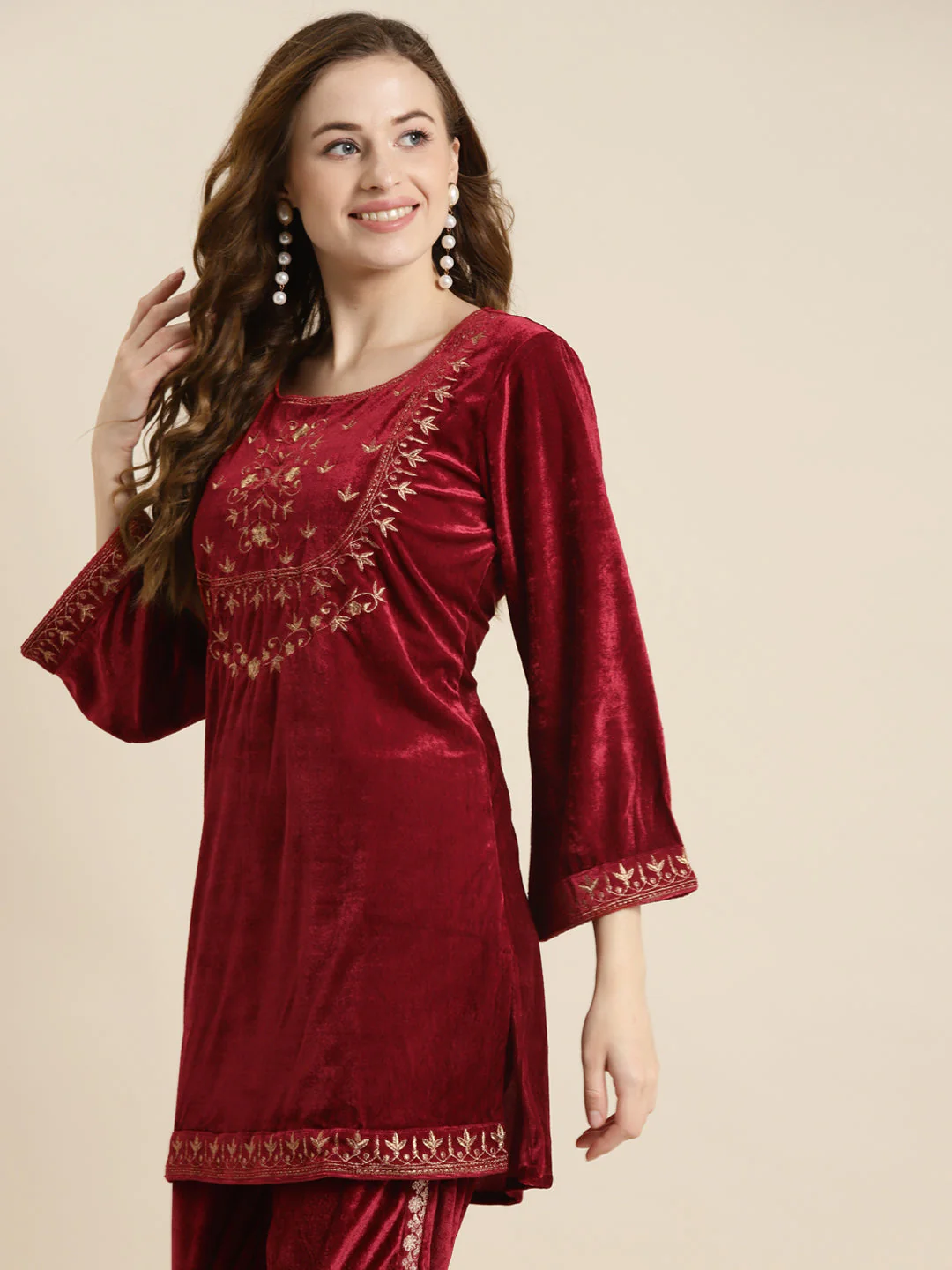Maroon Velvet Floral Zari Embroidered Short Kurta - Image 3