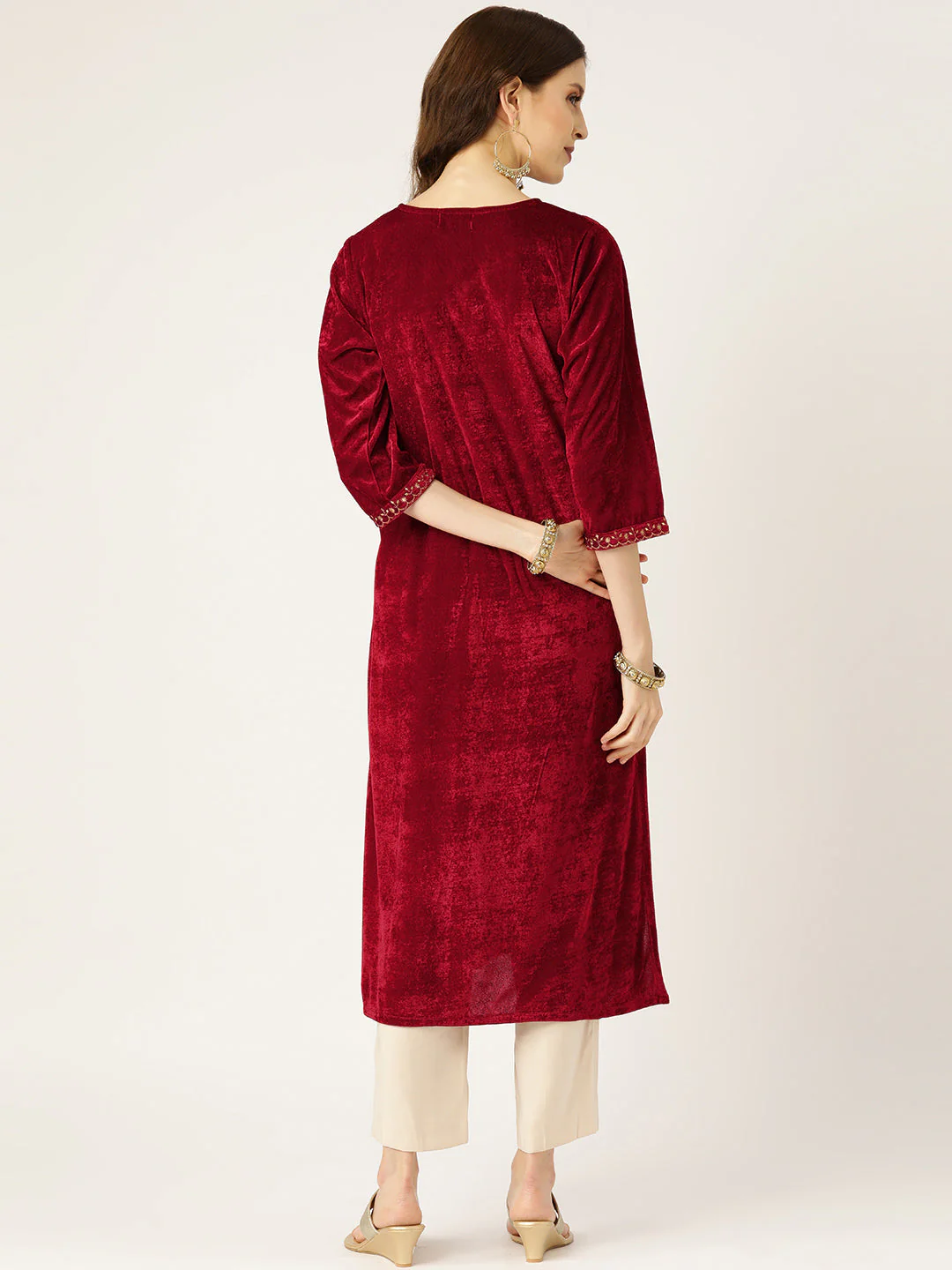 Maroon Zari Embroidery V-Slit Straight Velvet Kurta - Image 3