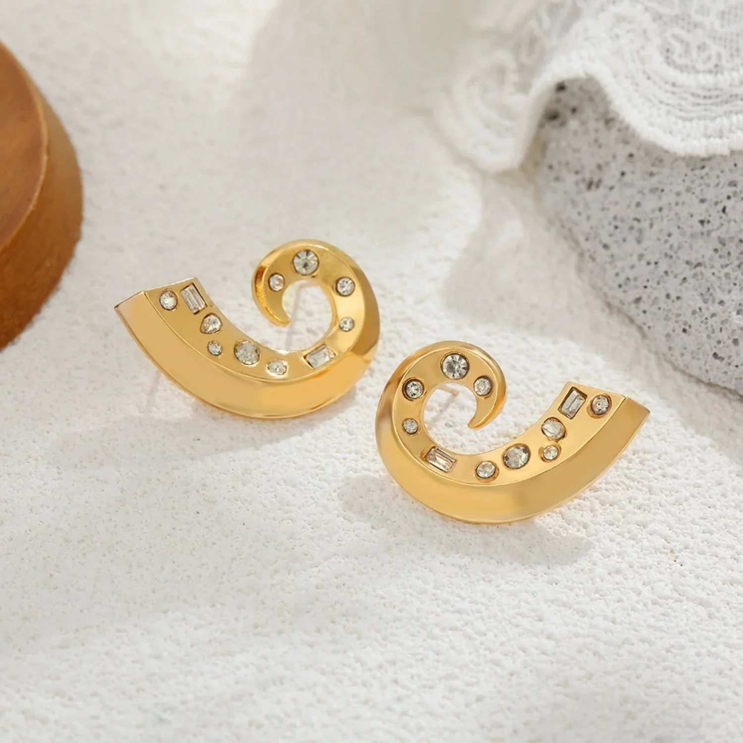 Mavis Statement Earrings - Image 3