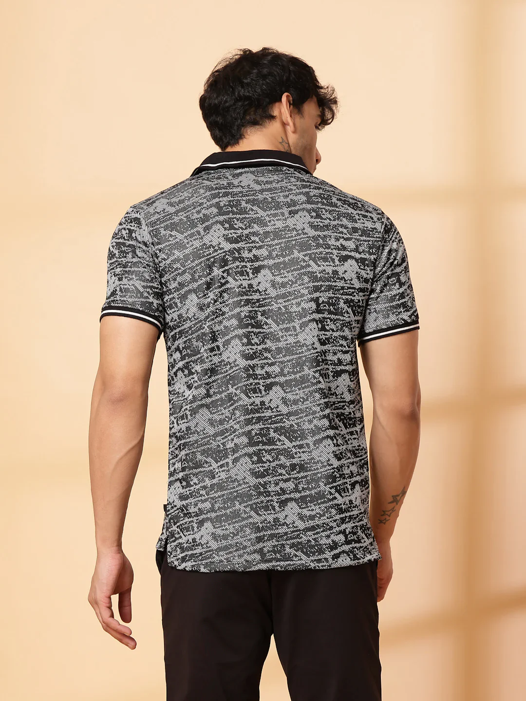 Men Abstract Jacquard Polo Highlow T-Shirt - Image 2