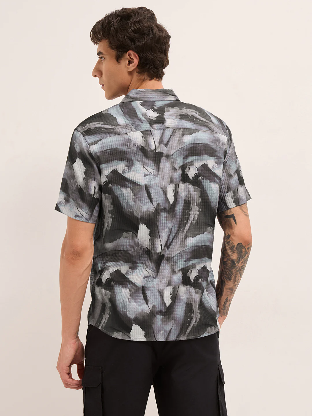 Men Abstract Printed Casual Shirt - Image 2