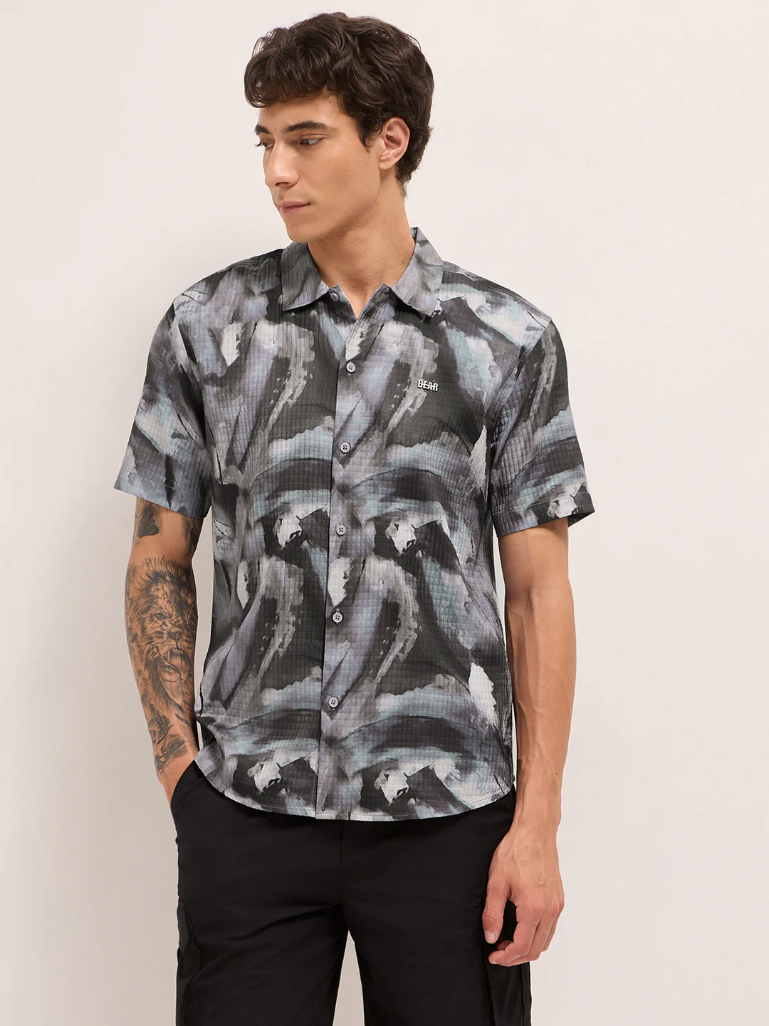 Men Abstract Printed Casual Shirt - Image 6