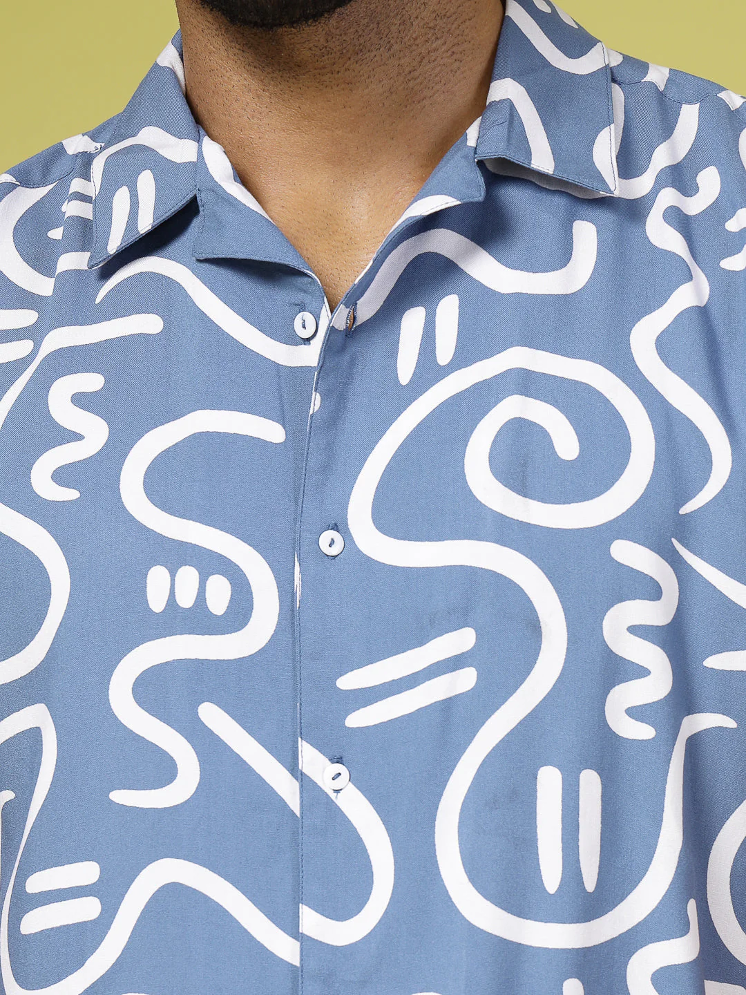 Men Abstract Printed Rayon Co-ords - Image 3