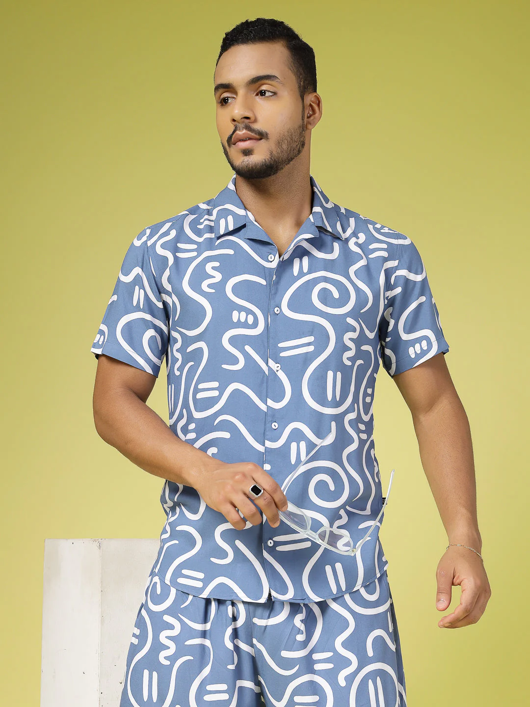 Men Abstract Printed Rayon Co-ords - Image 6