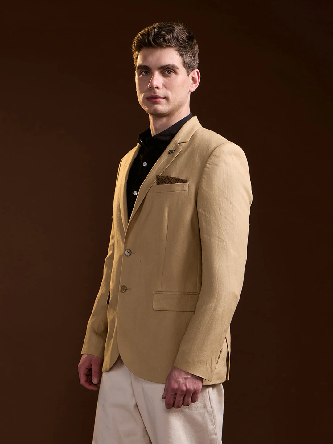 Men Alca Beige Solid Tailored Fit Single-Breasted Formal Blazer - Image 3