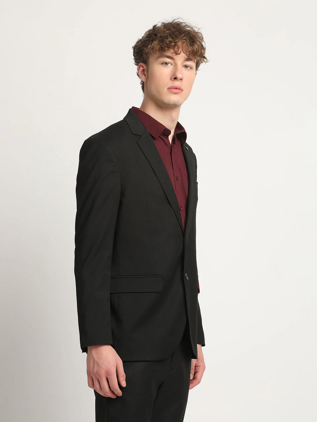 Men Alger Black Solid Tailored Fit Single-Breasted Formal Blazer - Image 3
