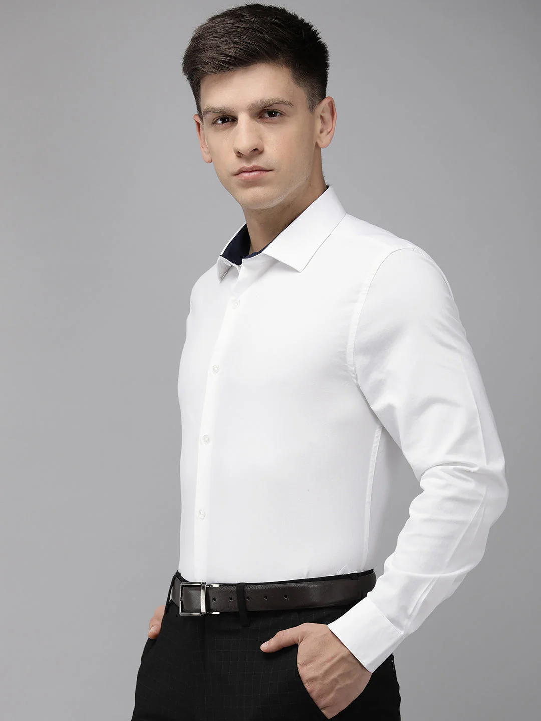 Men Amigo White Solid Tailored Fit Cotton Formal Shirt - Image 5