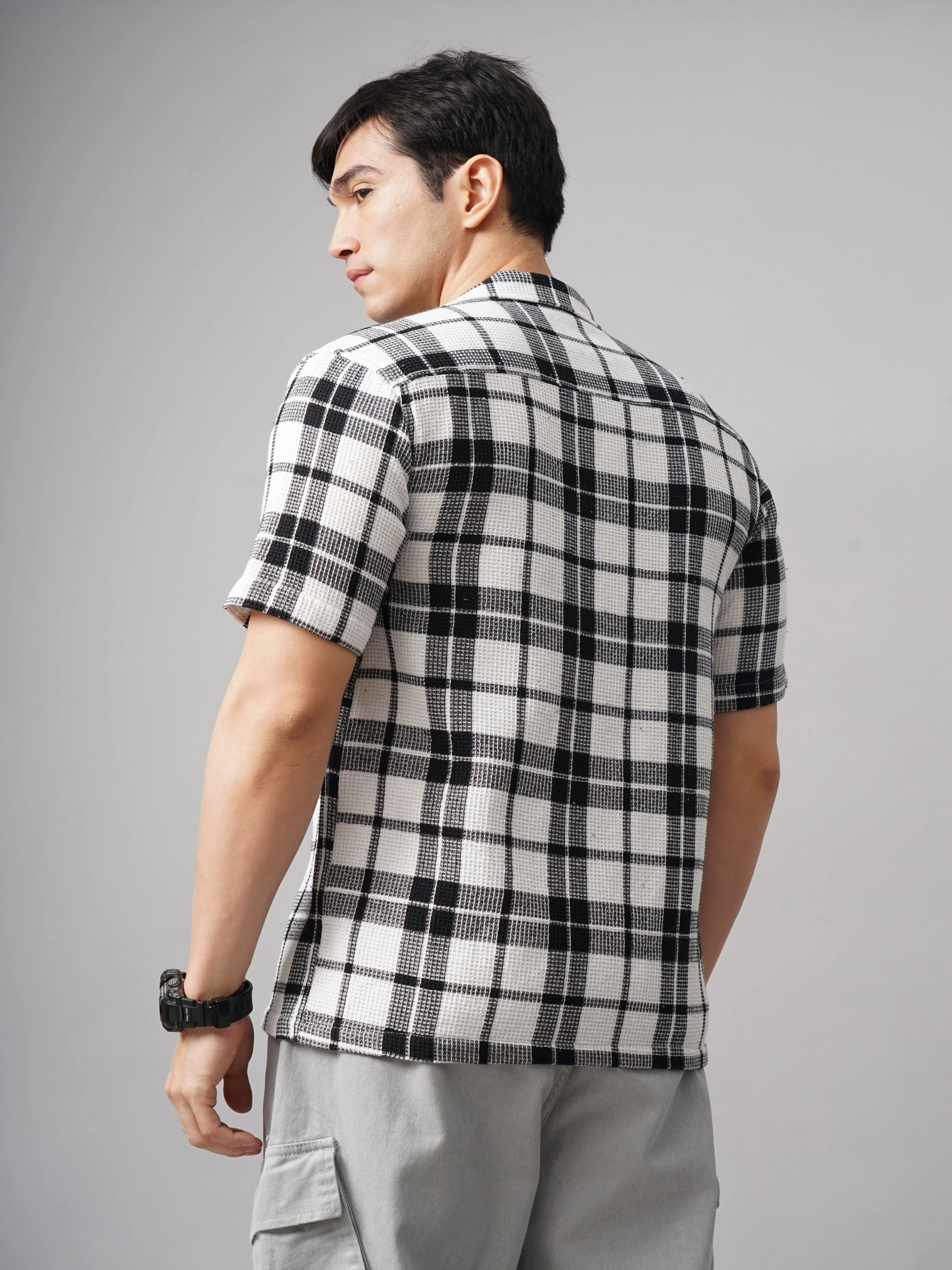 Men Apex Checks White Shirt - Image 2
