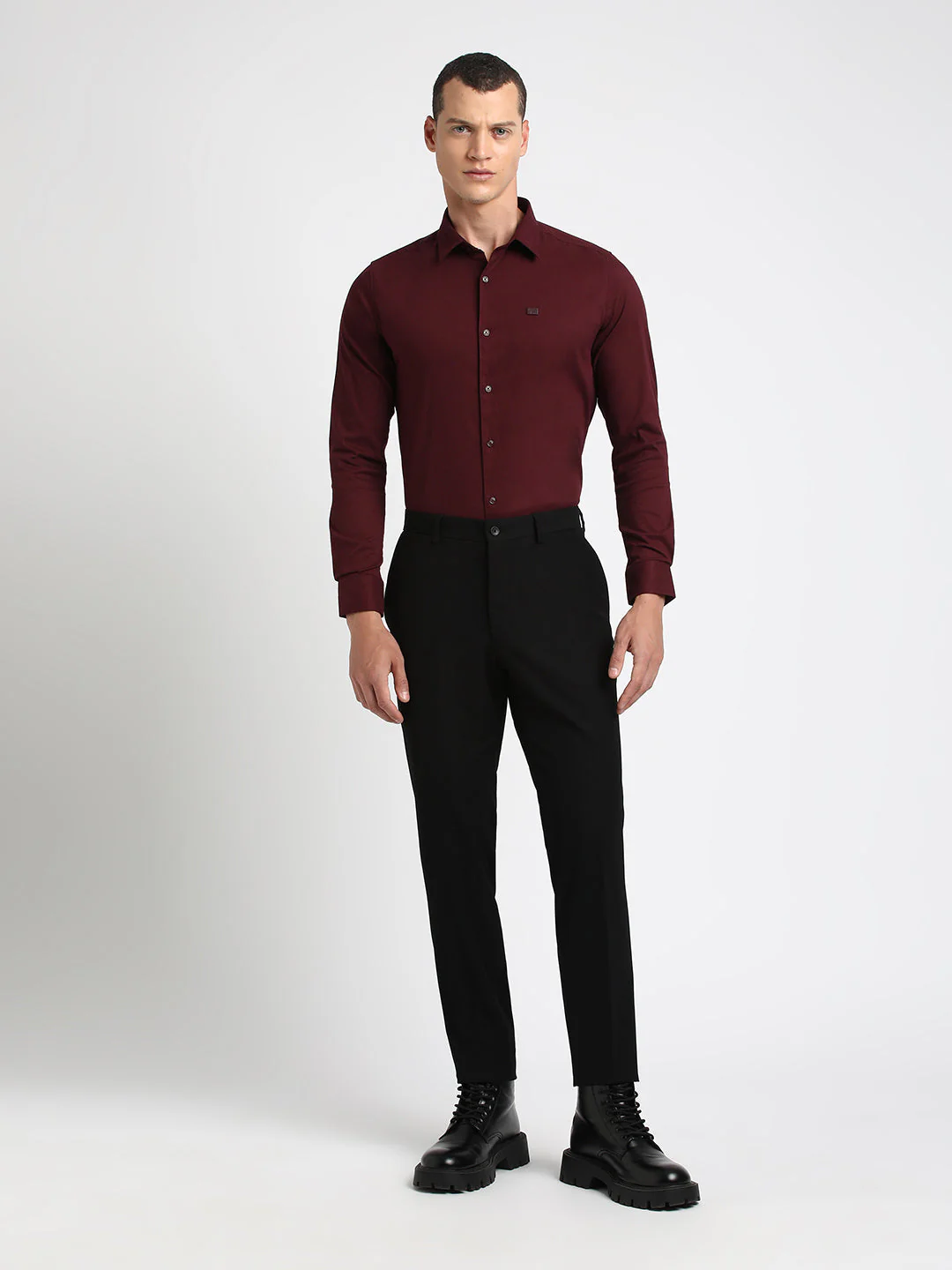 Men Arami - Maroon Solid Tailored Fit Cotton Formal Shirt | The Bear House - Image 5