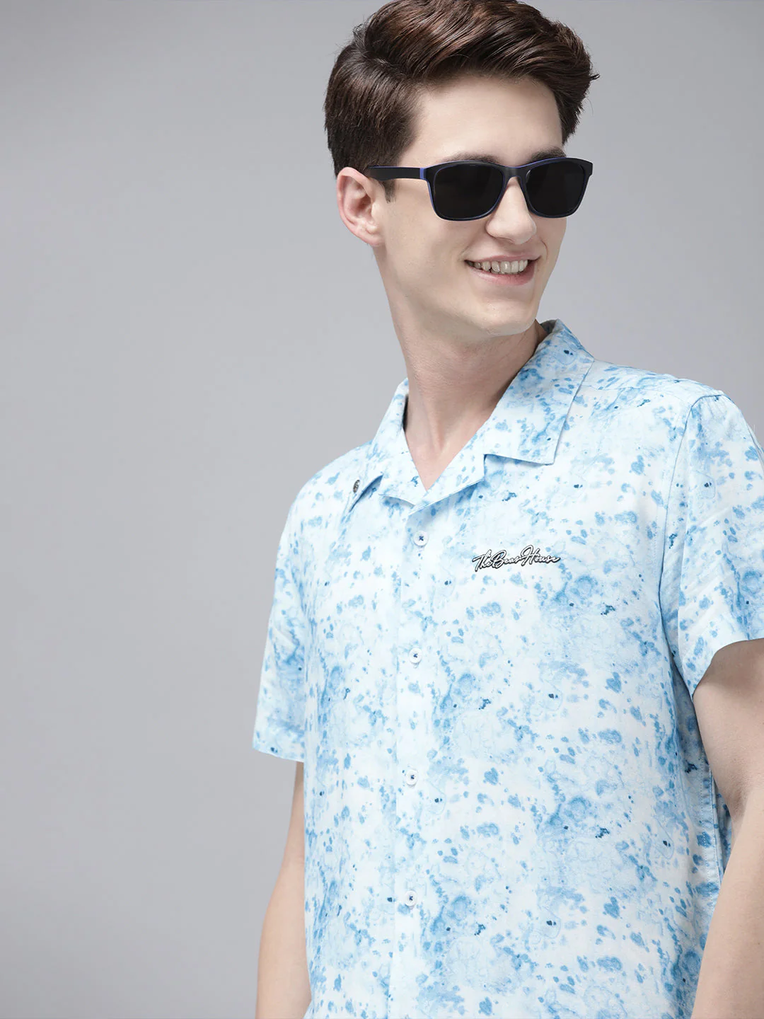 Men Ardor Edition Blue and White Abstract Printed Regular Fit Party Shirt - Image 2