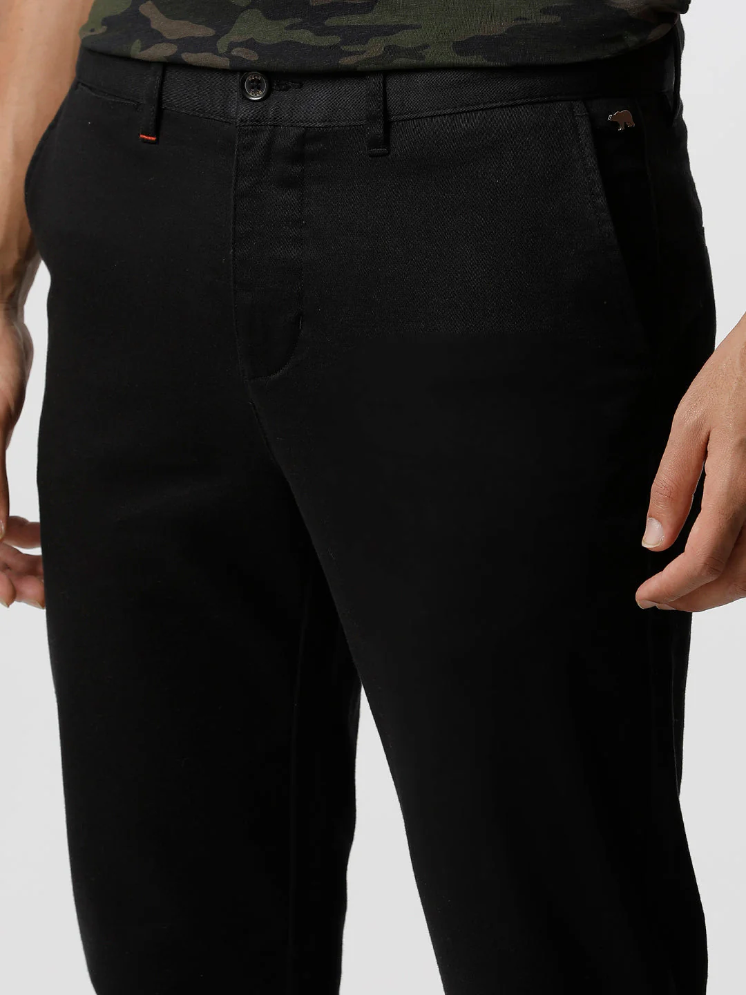 Men Ardor Editon Black Solid Tapered Fit chinos - Image 2
