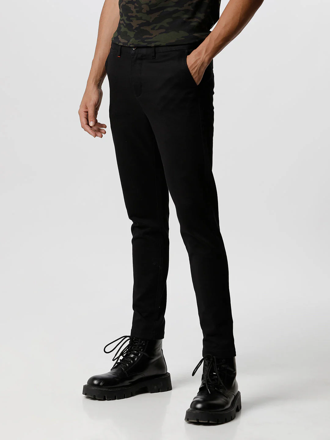 Men Ardor Editon Black Solid Tapered Fit chinos - Image 3