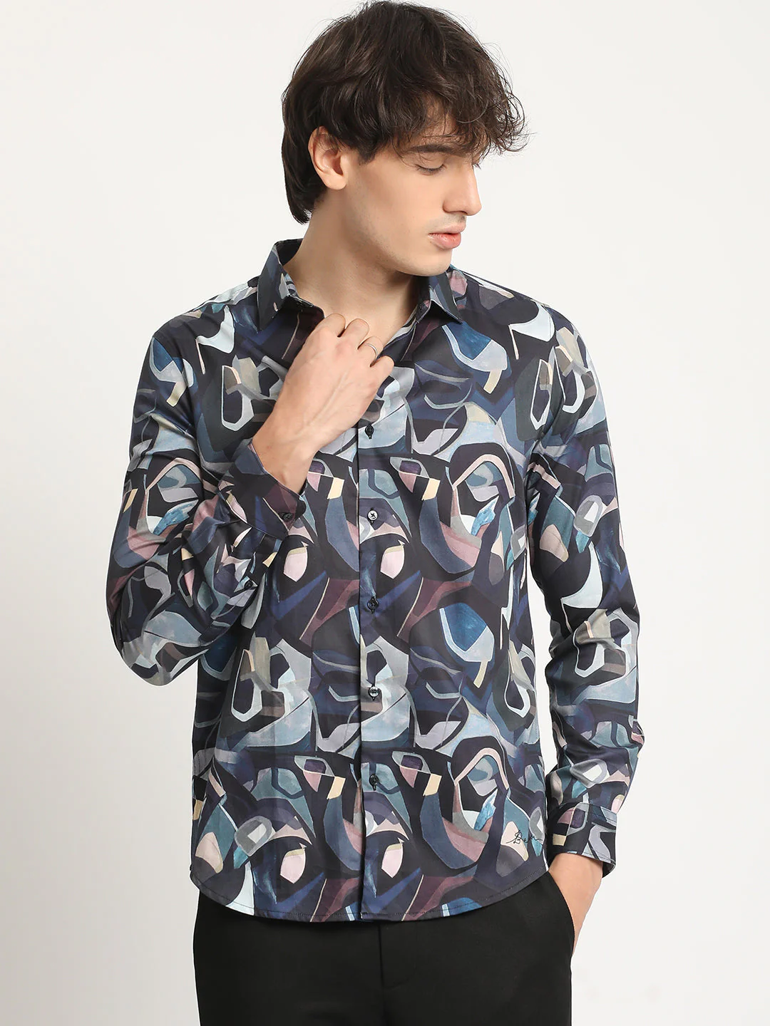 Men  Artistic Pattern Long-Sleeve Slim Fit Casual Shirt - Image 2