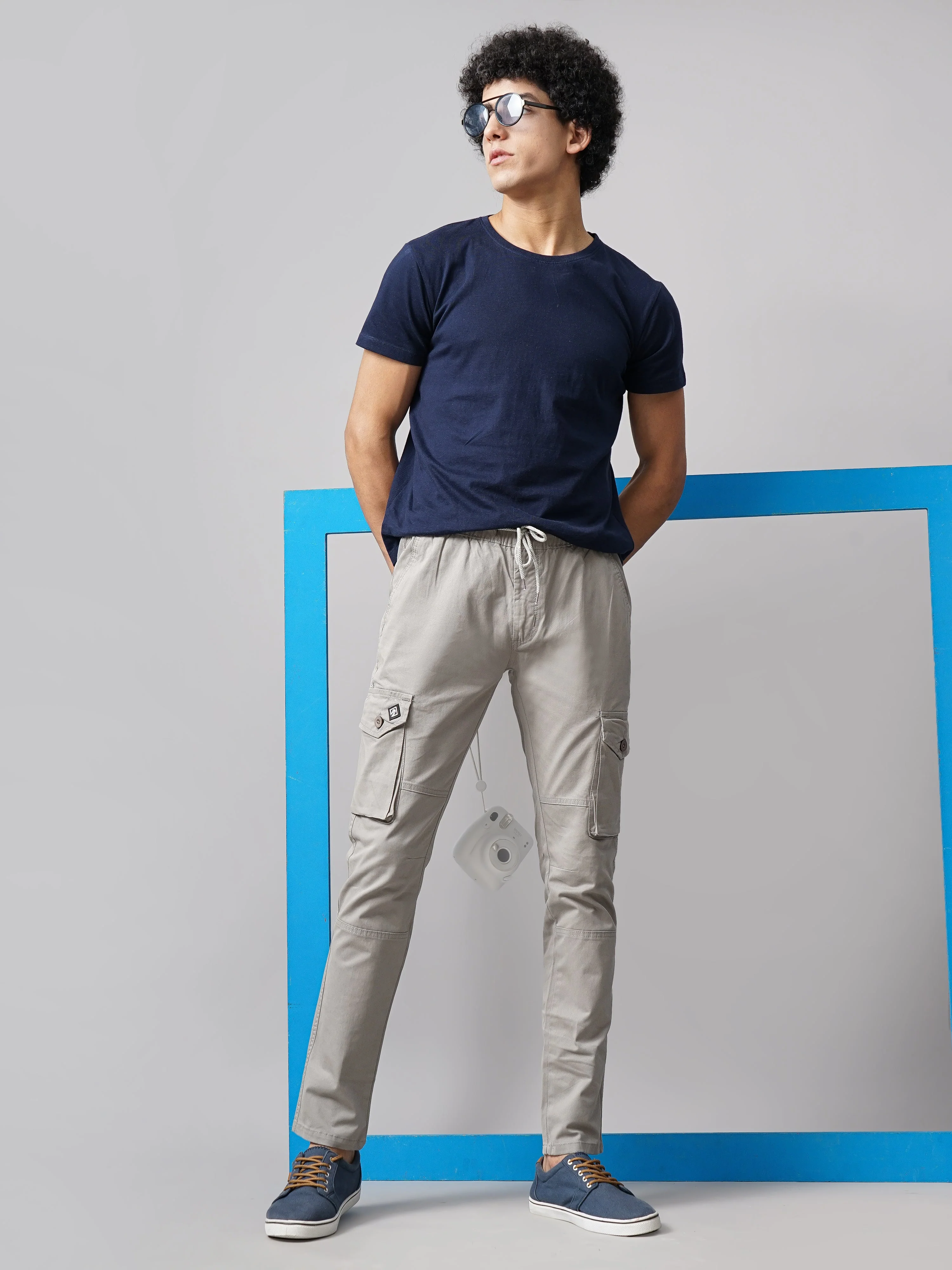 Men Ash Grey Aslant Cargo Pant - Image 5