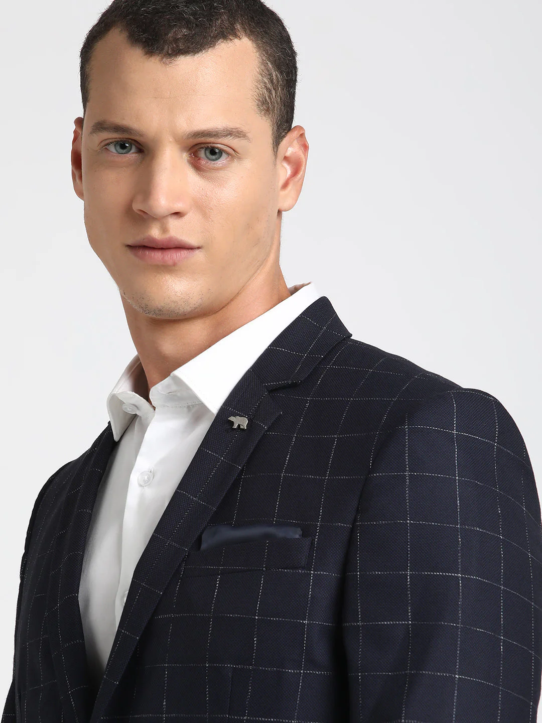 Men Aubry Blue Checked Tailored Fit Single-Breasted Formal Blazer - Image 6