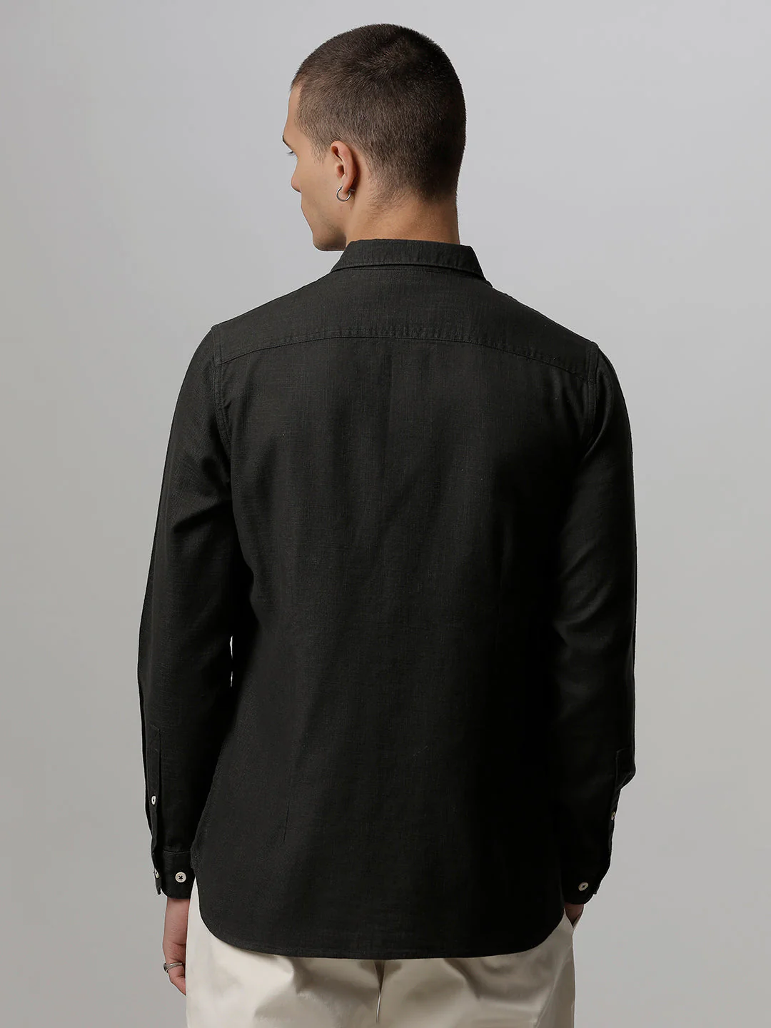 Men Auro Ardor Edition Grey Solid Slim Fit Cotton Casual Shirt - Image 6