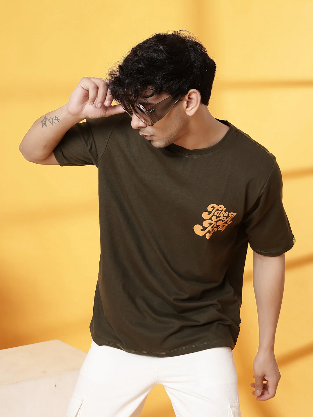 Men Back Puff Print T-Shirt - Image 4